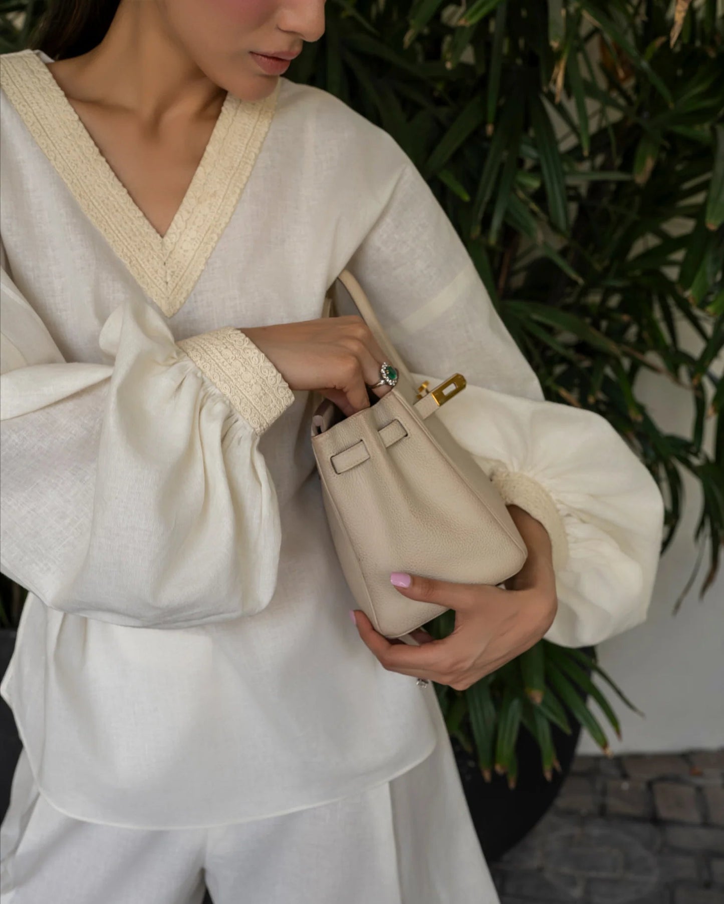 Cream Crisp Set | LIRA Regular