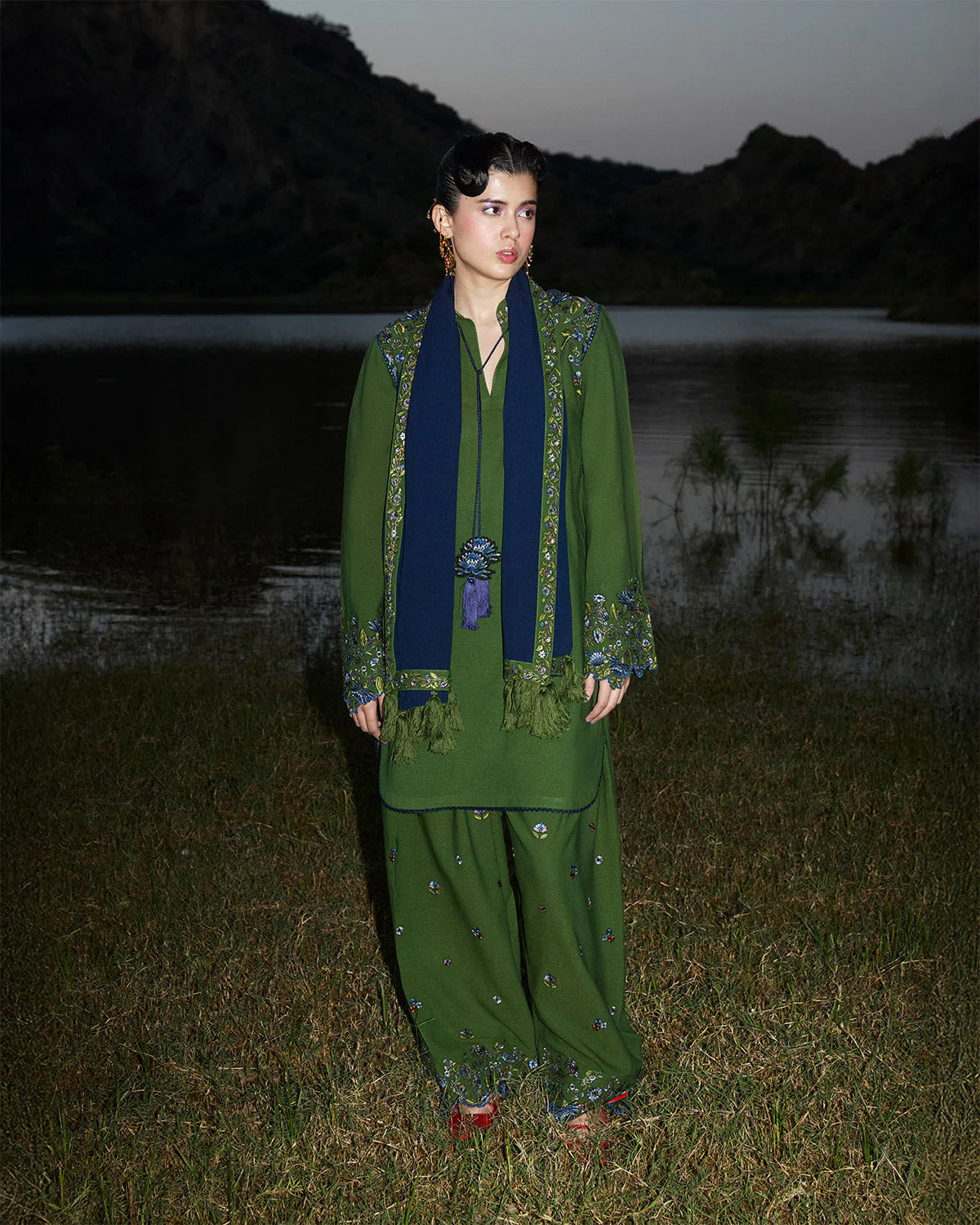 Jugnu Womenswear - AW24 - Fleur - Scarf