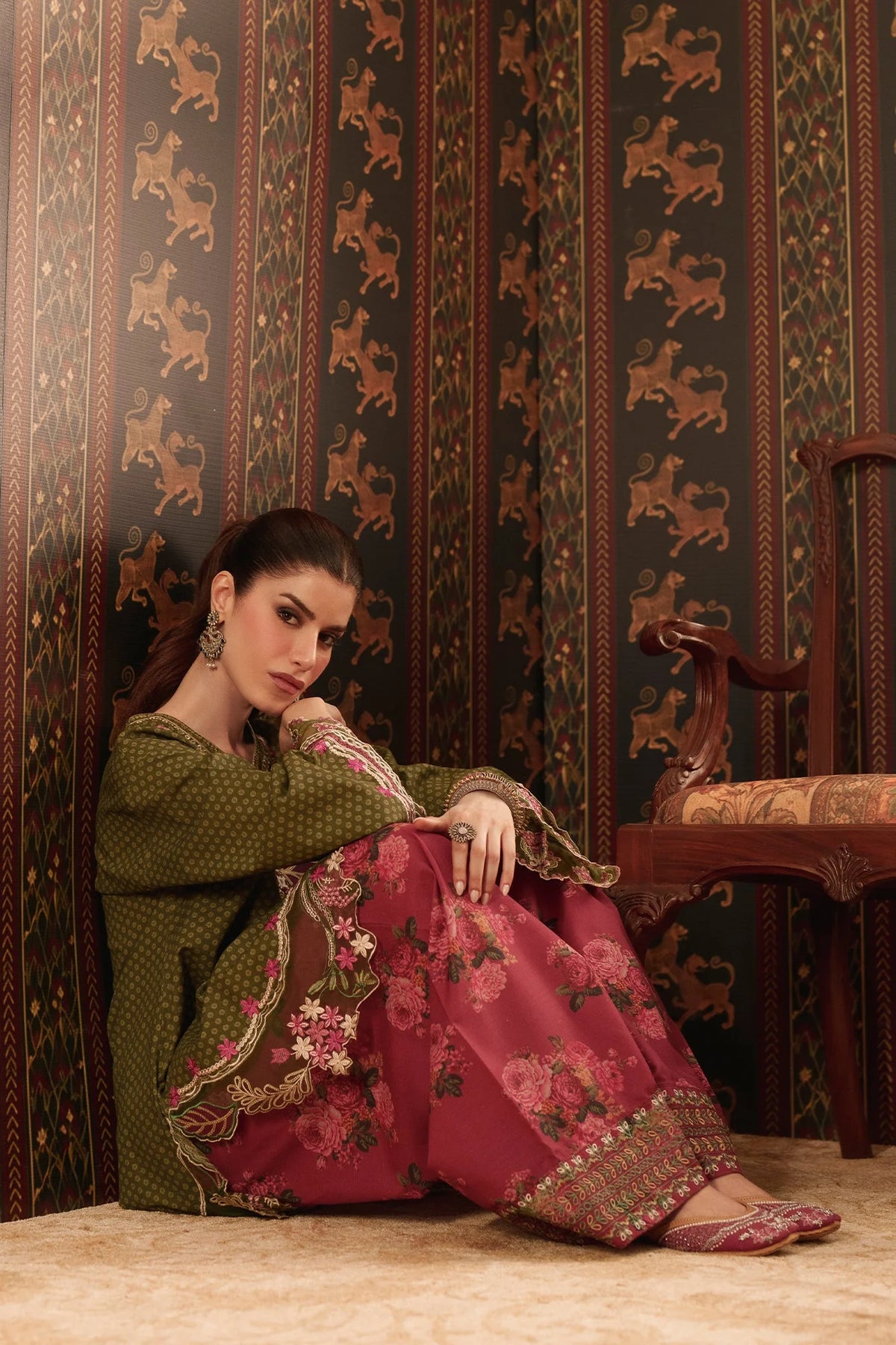 EMBROIDERED SUIT (E4906-103-709) Ethnc - Rozana Winter Drop III