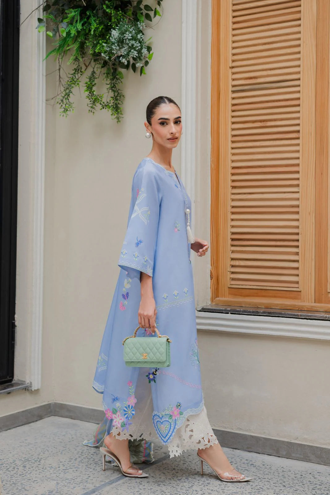 CUPID (B) Barae Khanom