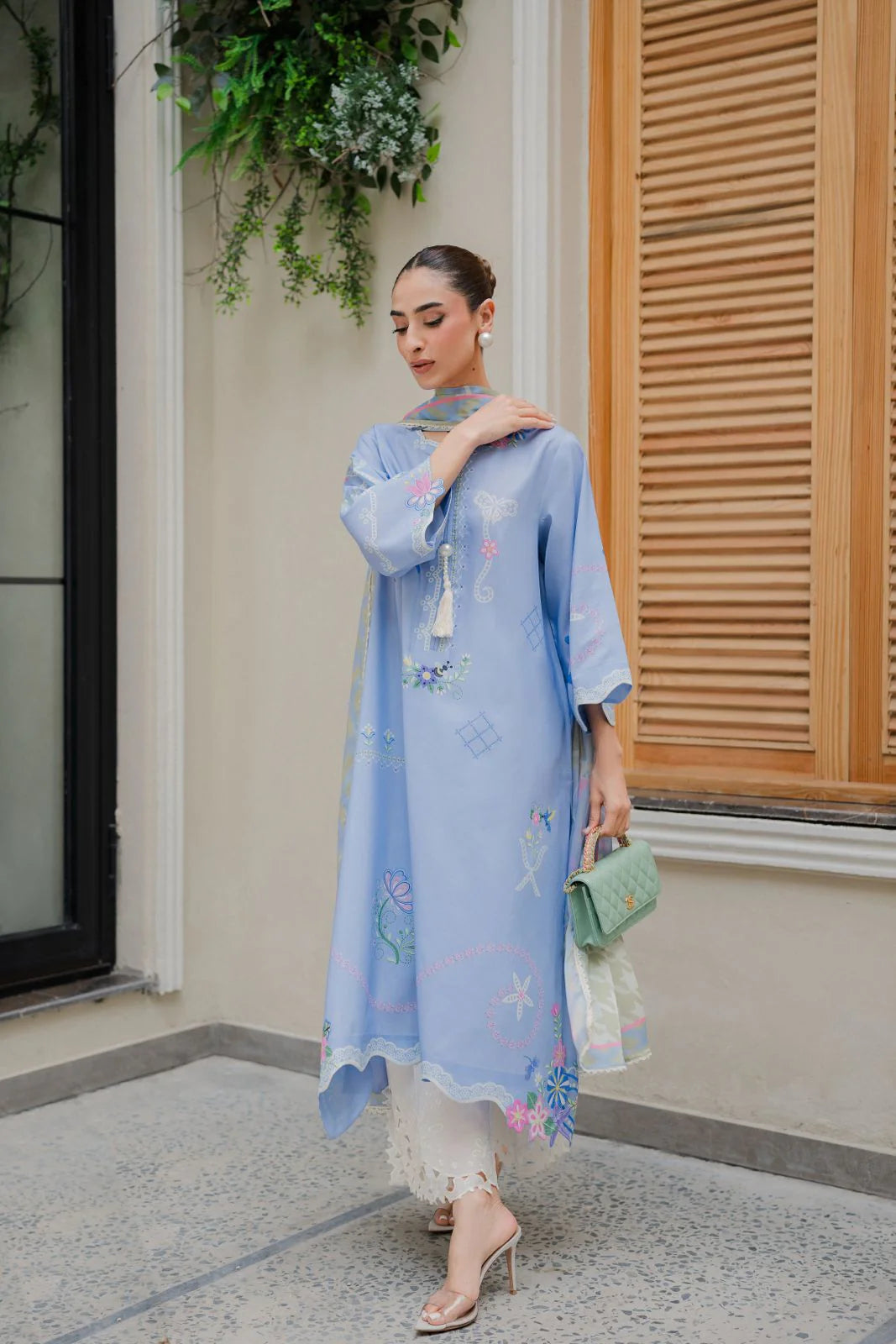 CUPID (B) Barae Khanom