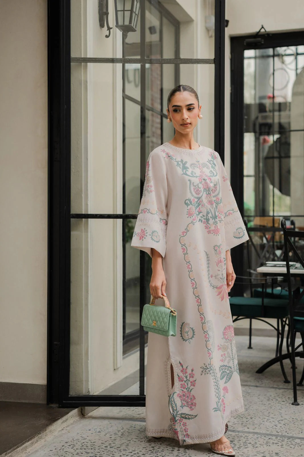 FILA (B) Barae Khanom