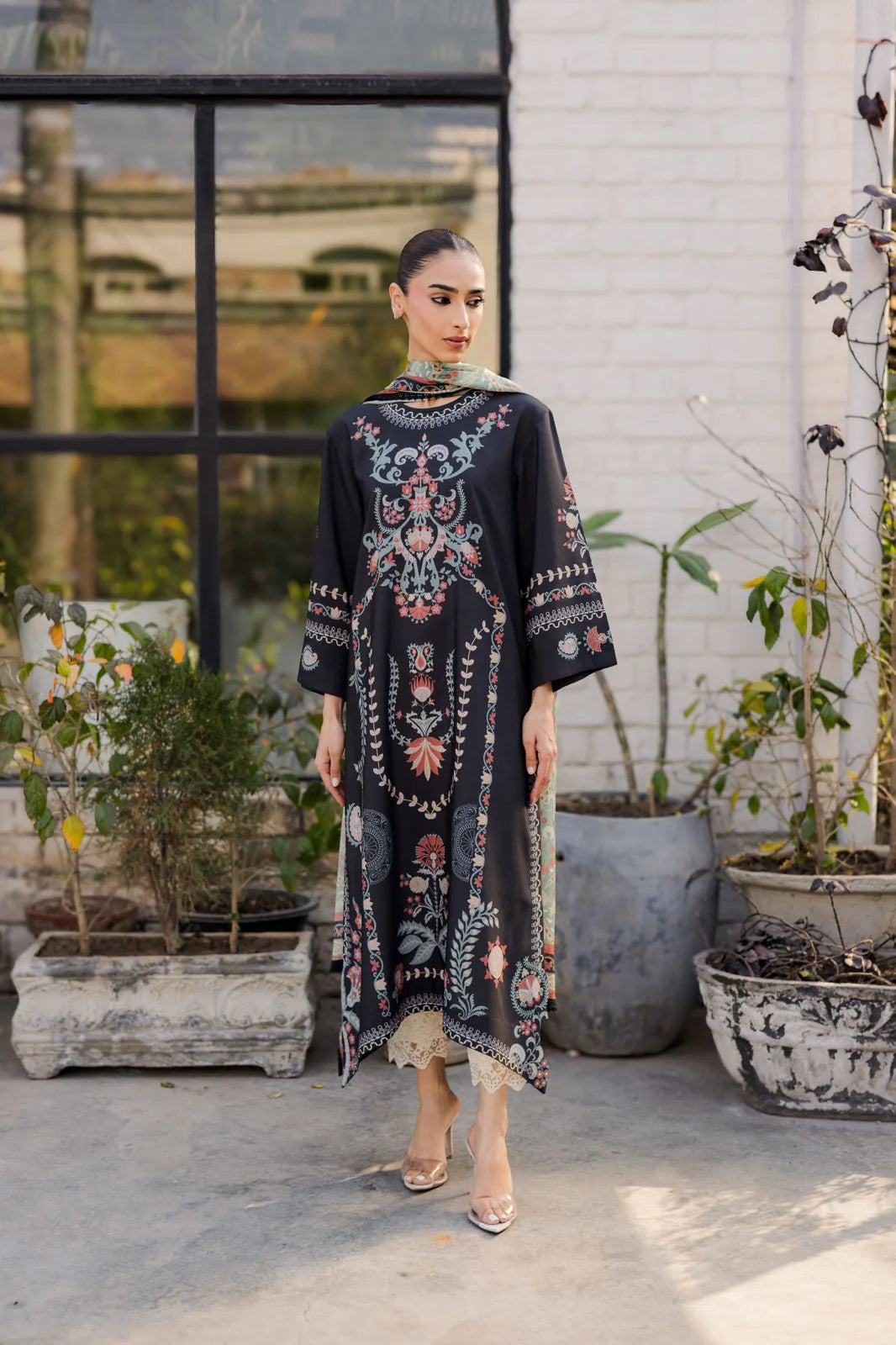 IZNIK (B) Barae Khanom