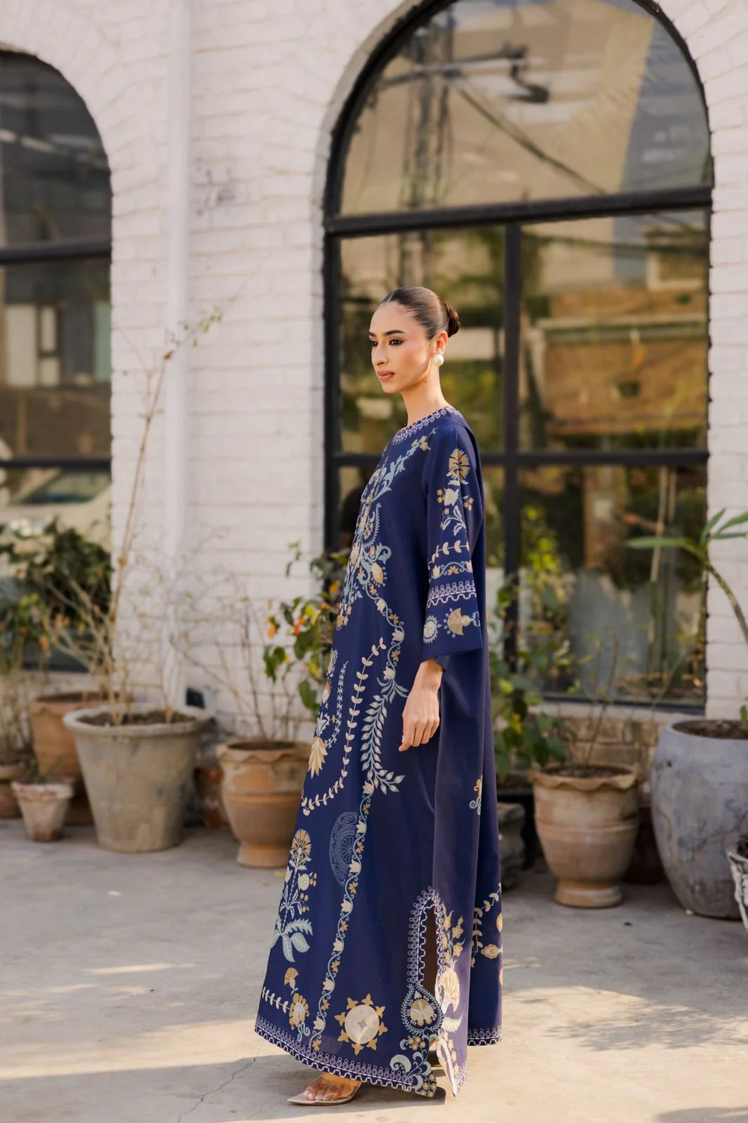 FILA (A) Barae Khanom