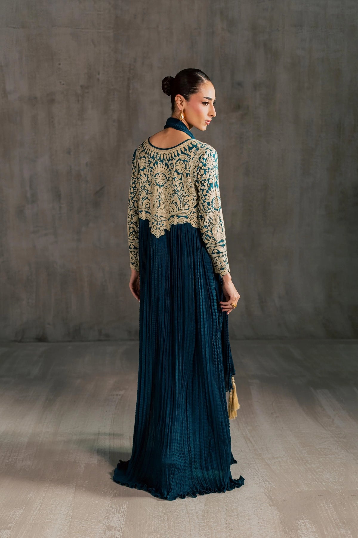 REIGN Barae Khanom - Aura '26
