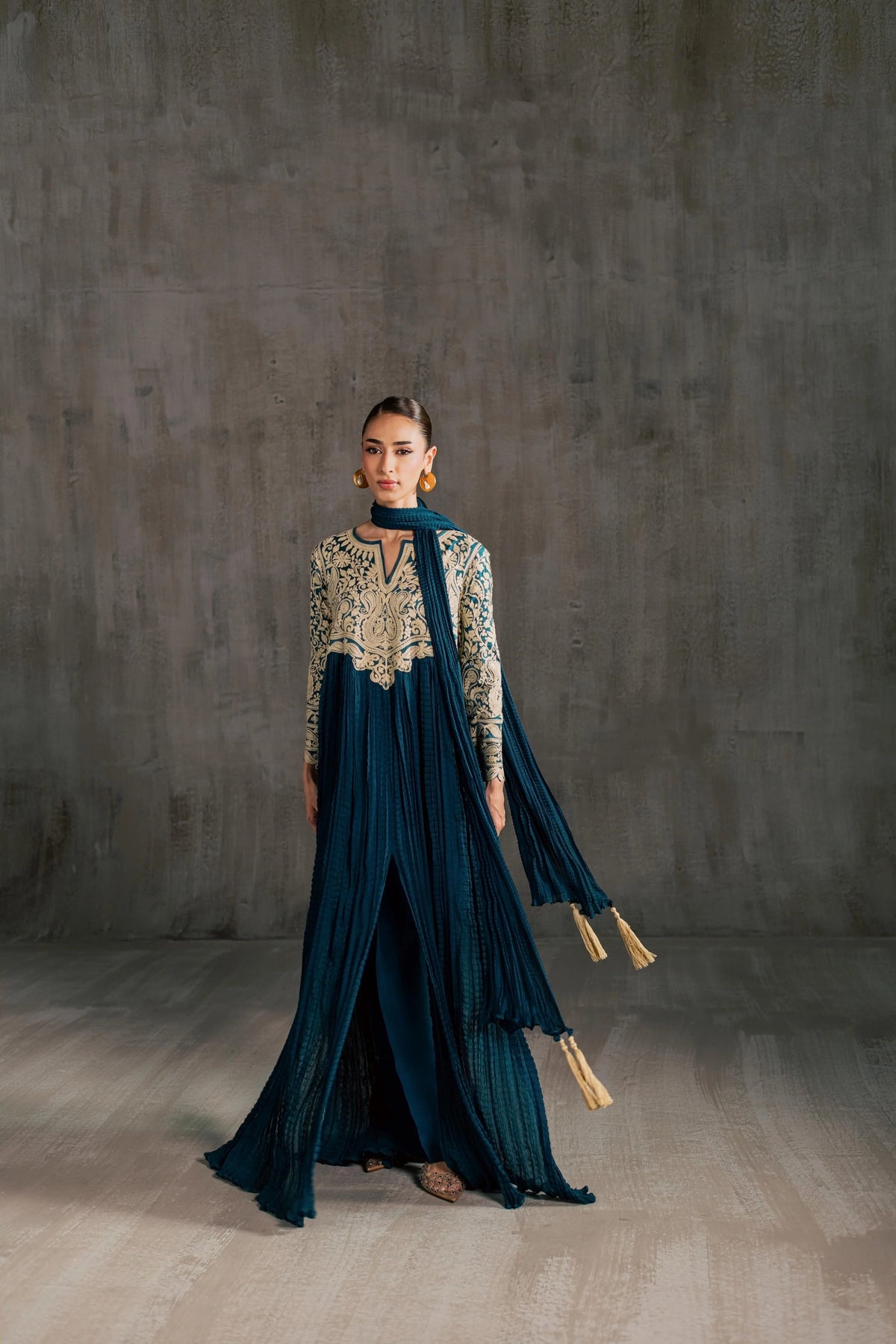 REIGN Barae Khanom - Aura '26