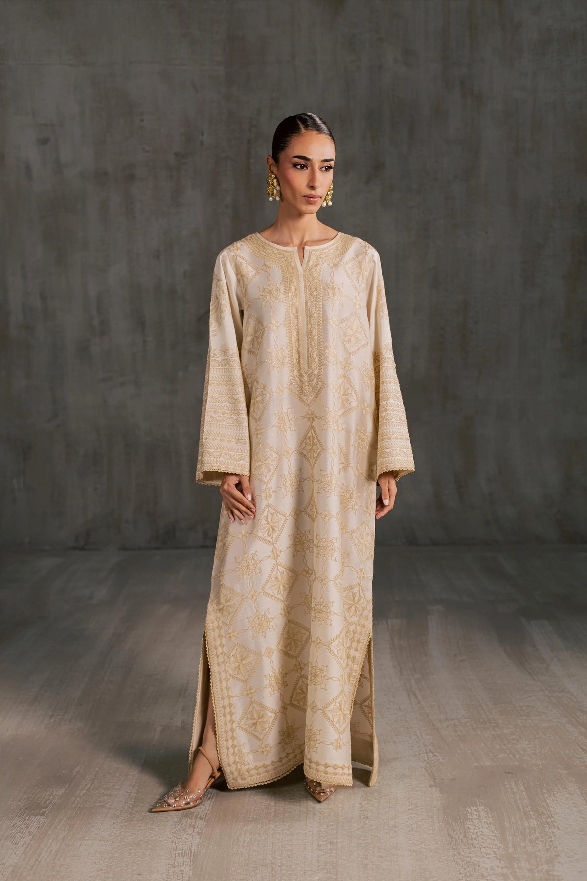 LUSTRE (B) Barae Khanom - Aura '26