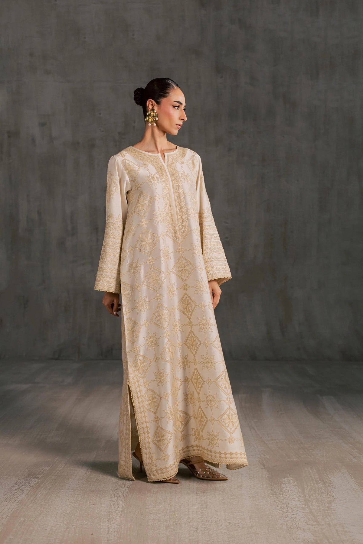 LUSTRE (B) Barae Khanom - Aura '26