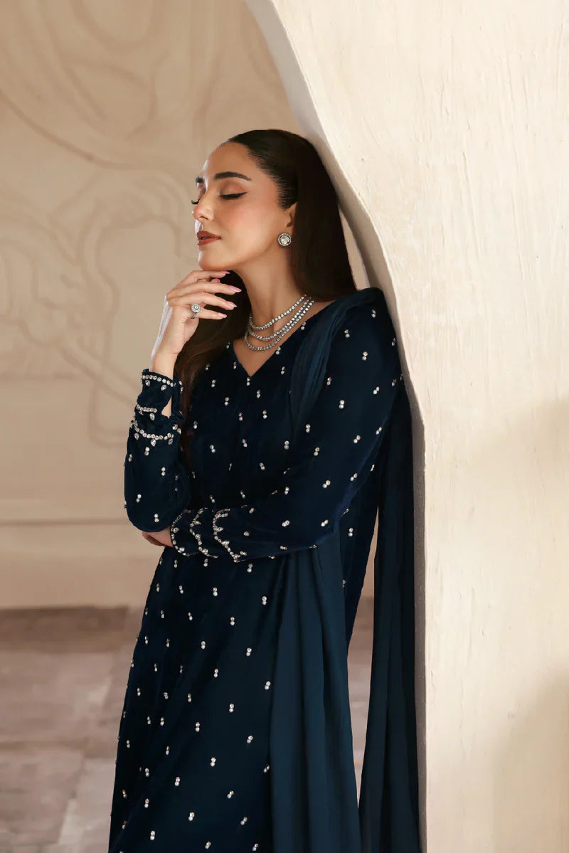 RV-02 | REVEUSE | VANYA