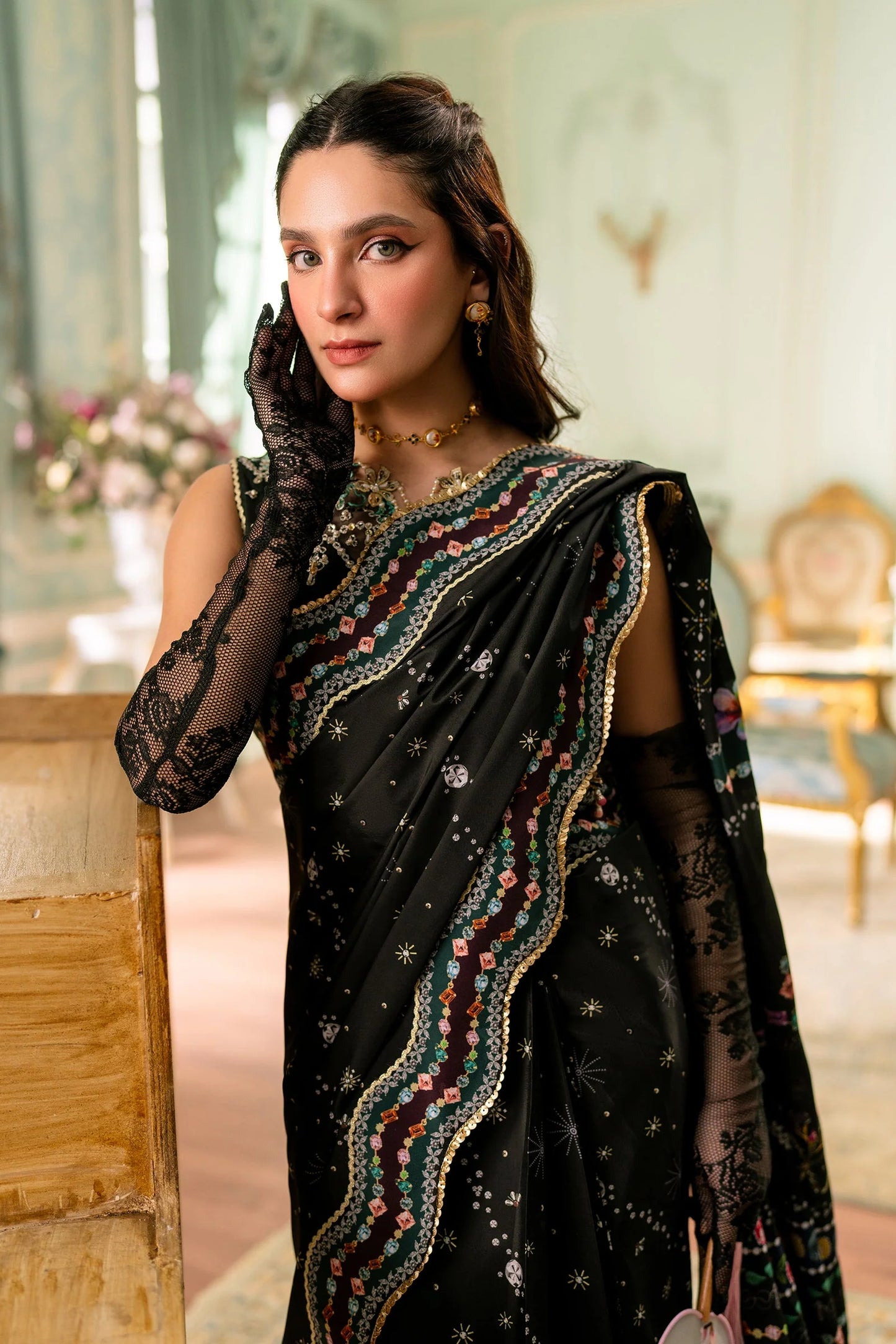 QSL-08 LINNEA Qalamkar - Luxe Silk '26