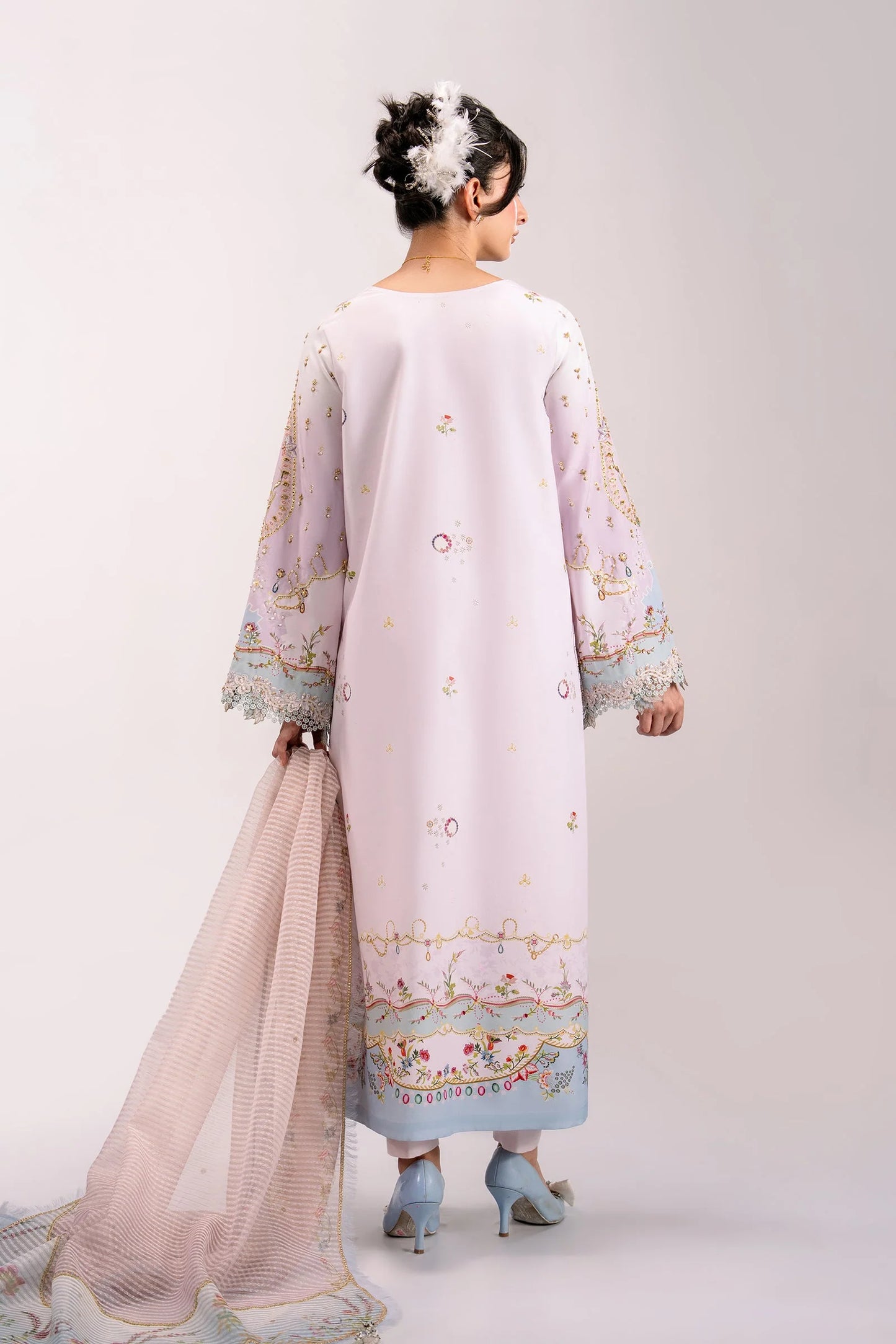QSL-07 NOA Qalamkar - Luxe Silk '26