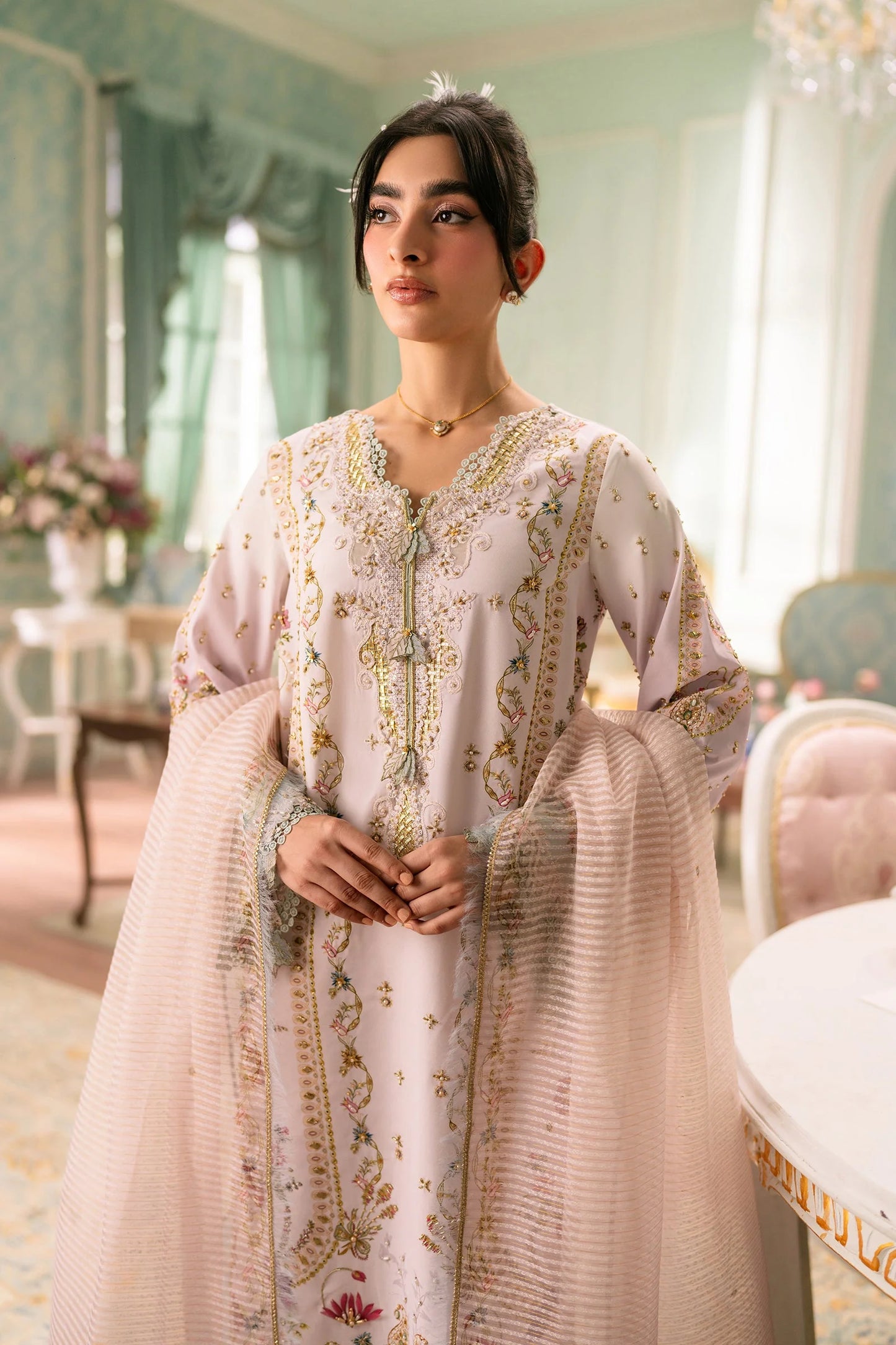 QSL-07 NOA Qalamkar - Luxe Silk '26