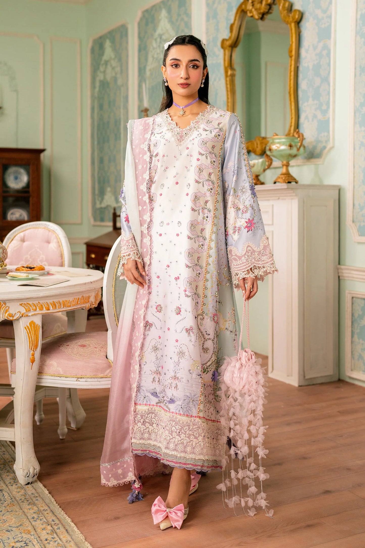 QSL-05 AKARI Qalamkar - Luxe Silk '26