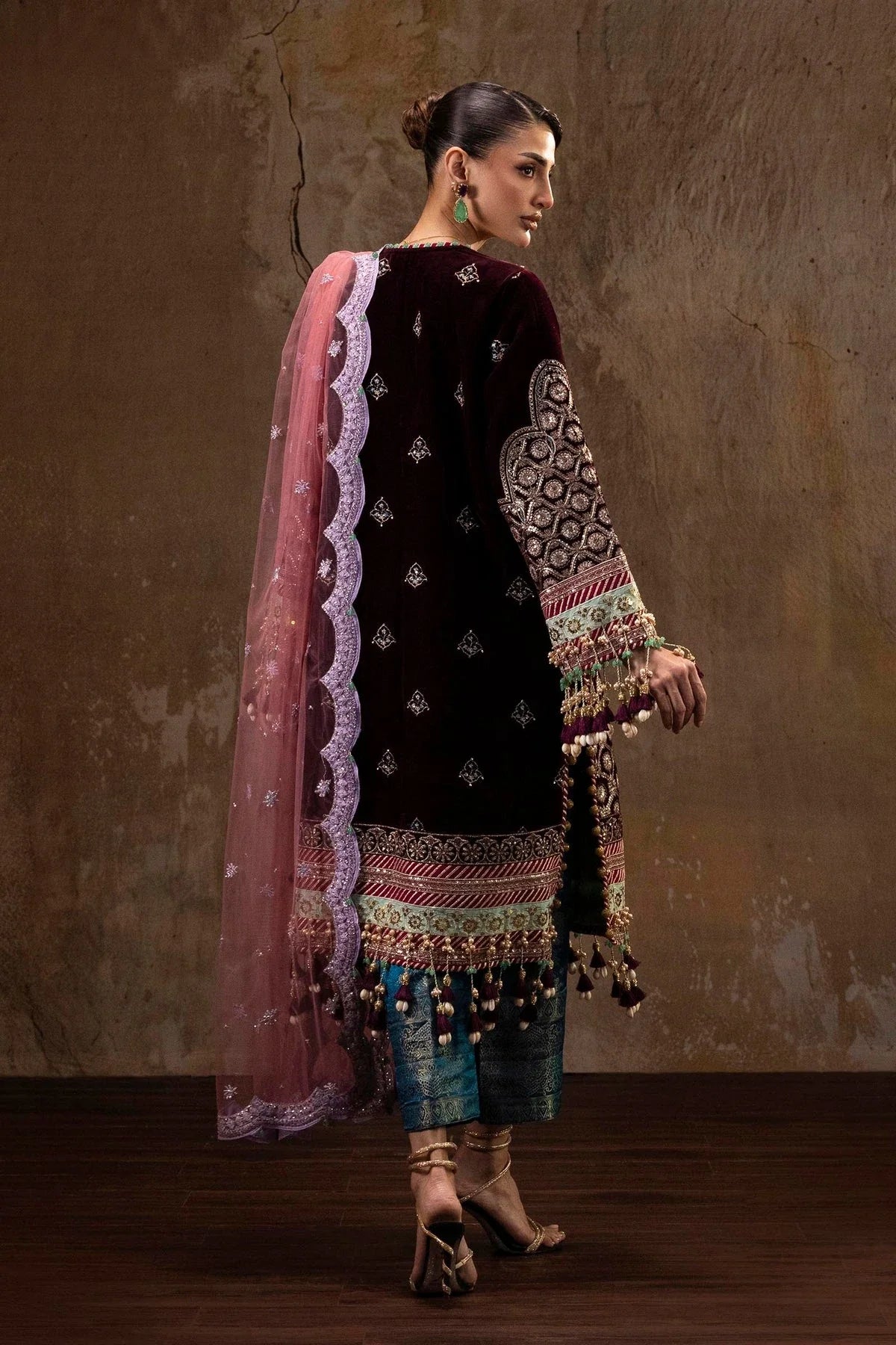 Sana Safinaz Winter Luxury '26 - V261-001-CX