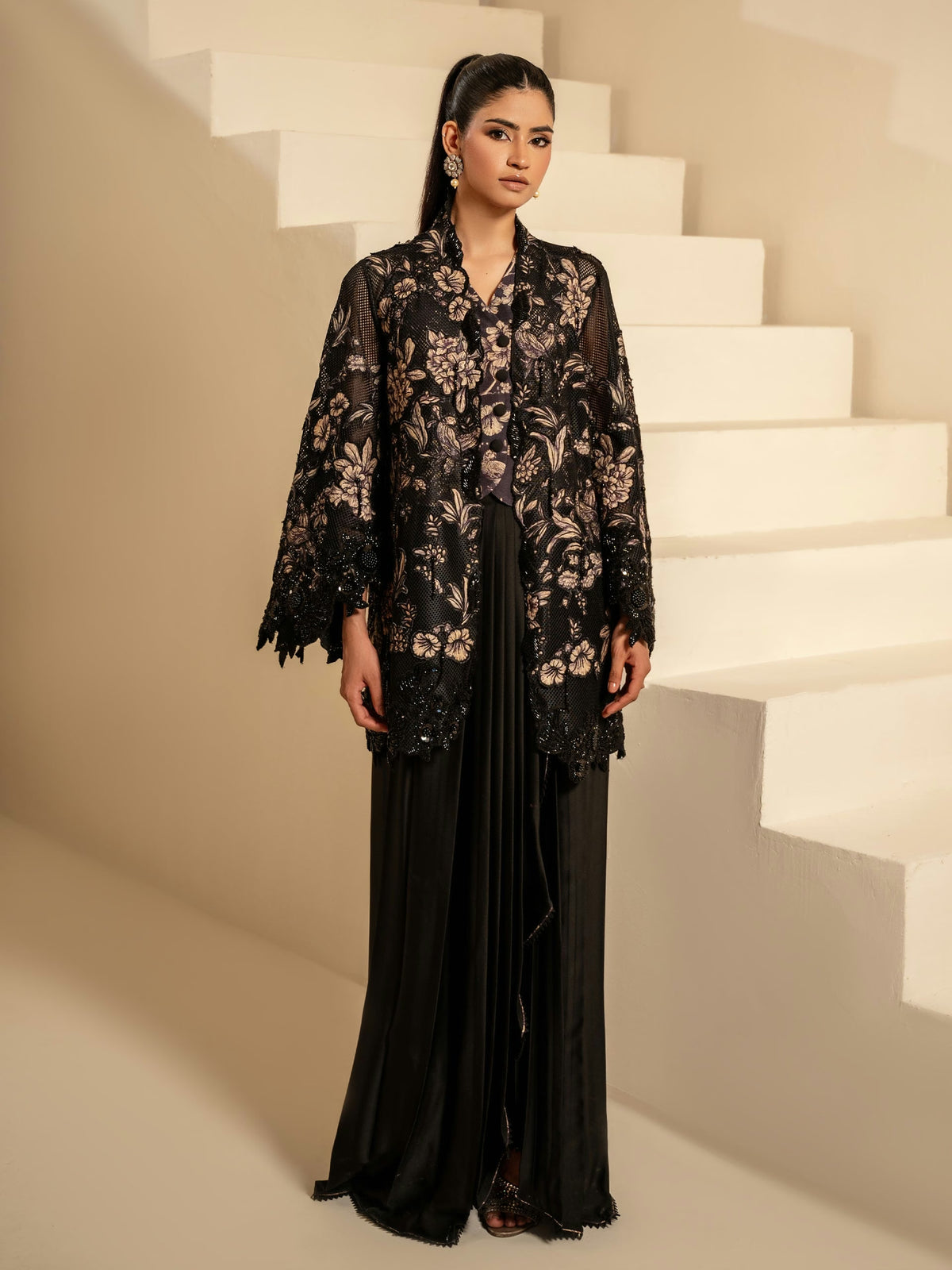 Iqa Lea '26 - Aloise - Black