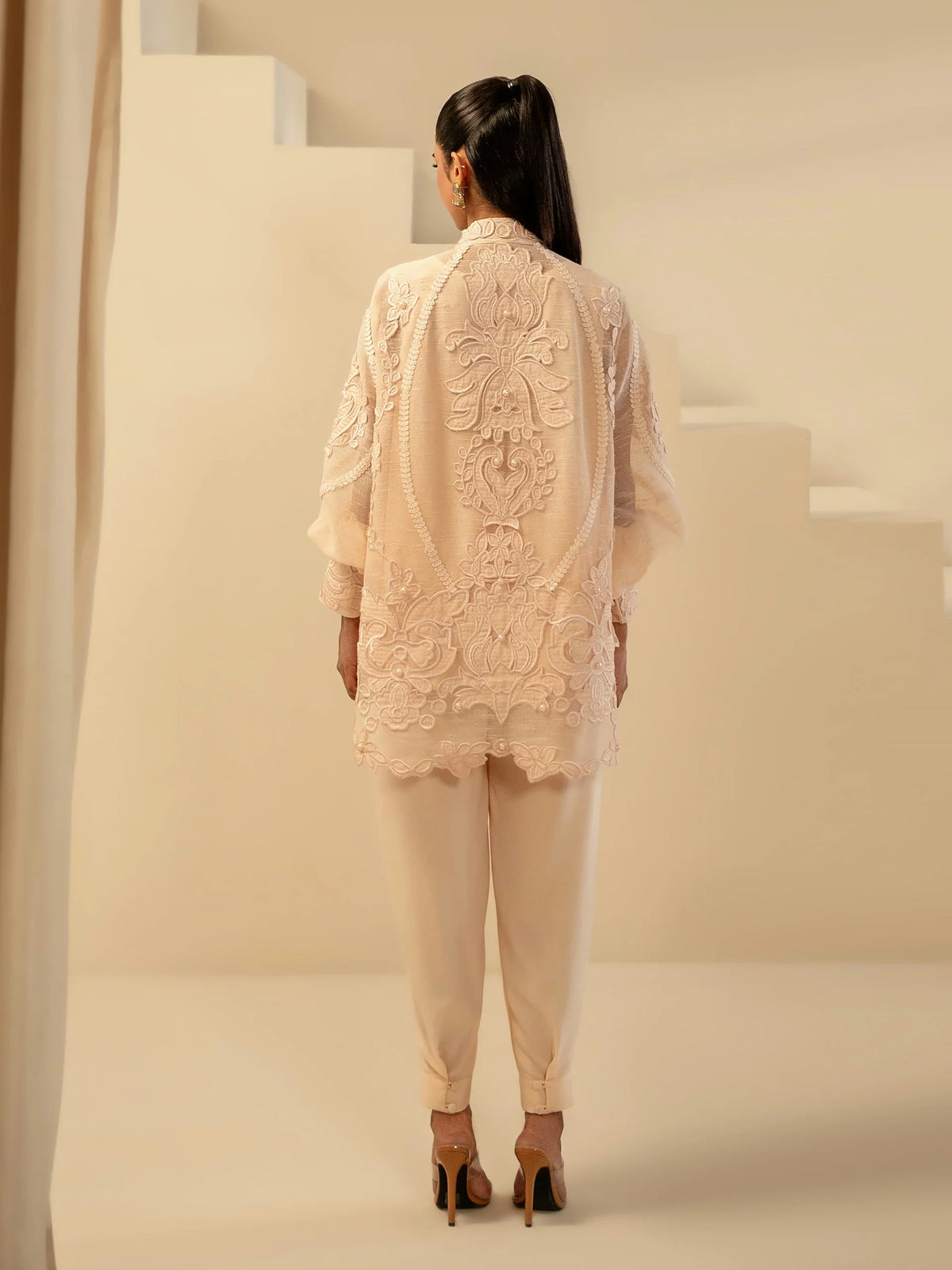 Iqa Lea '26 - Ambre - Peach