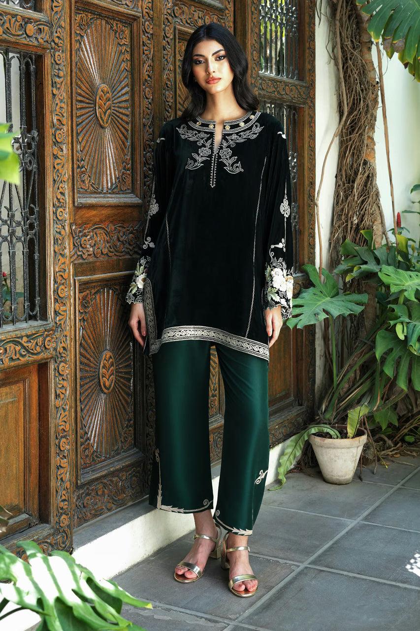 Sania Maskatiya Velvet Edit '26 - Aria
