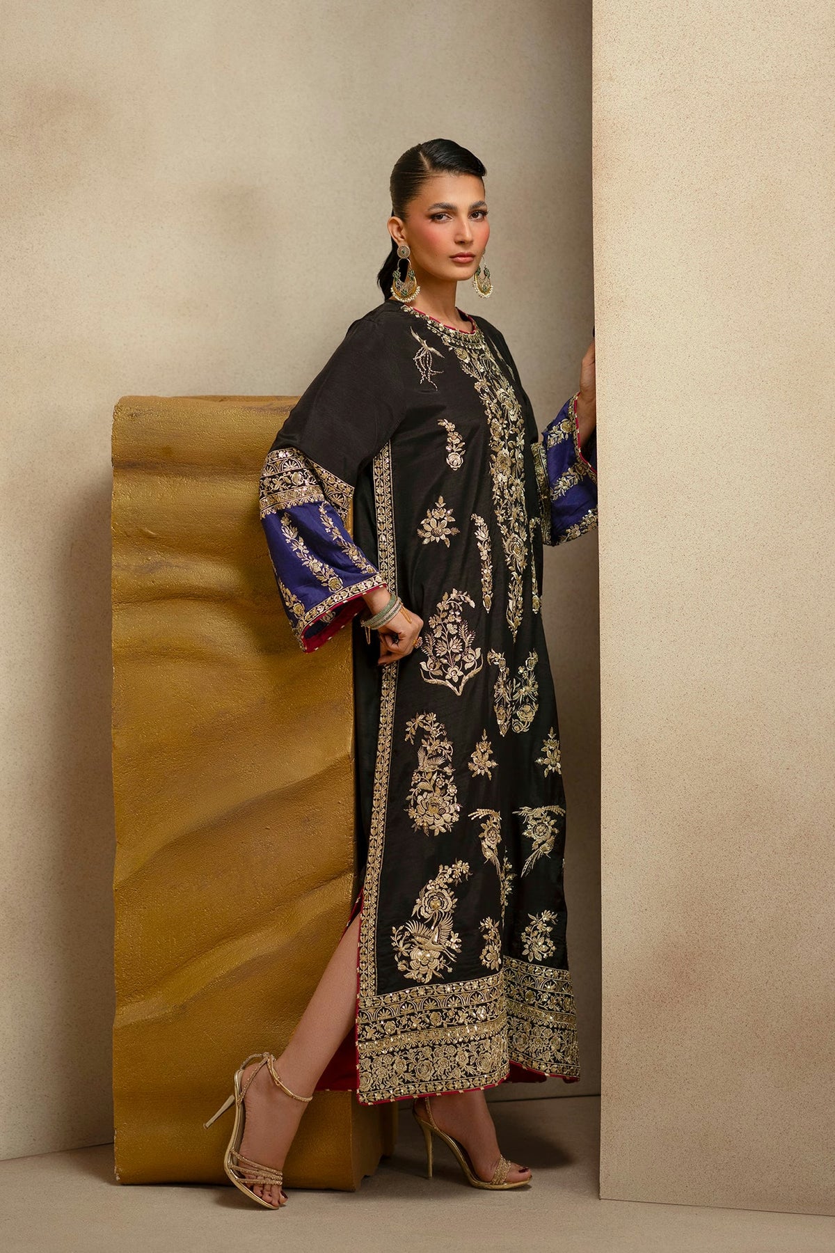 Ethnc Women Boutique '26 - EMBROIDERED KAFTAN | E1251-104-901