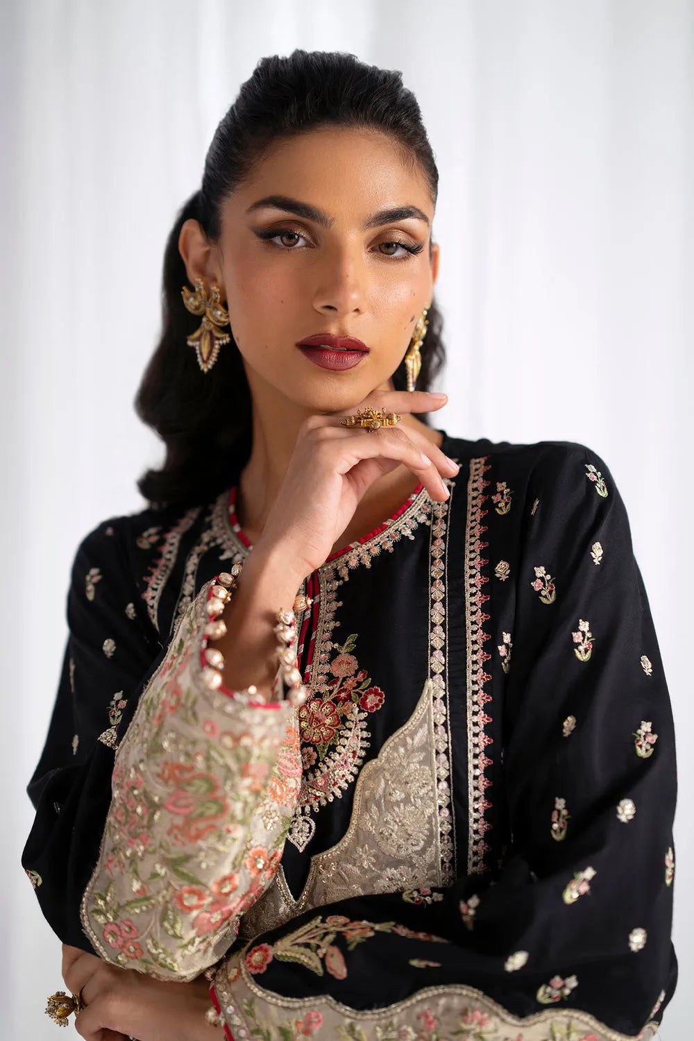 Ethnc Boutique Collection A/W '25 Drop III - Embroidered Suit | E0970/104/901