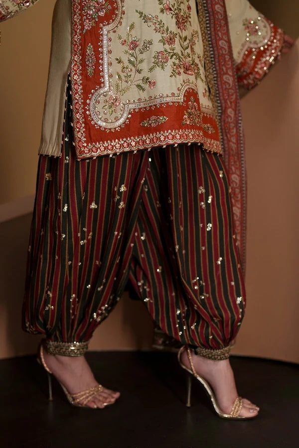 Ethnc Boutique Collection HS '26 - Embroidered Suit | E1137/104/005