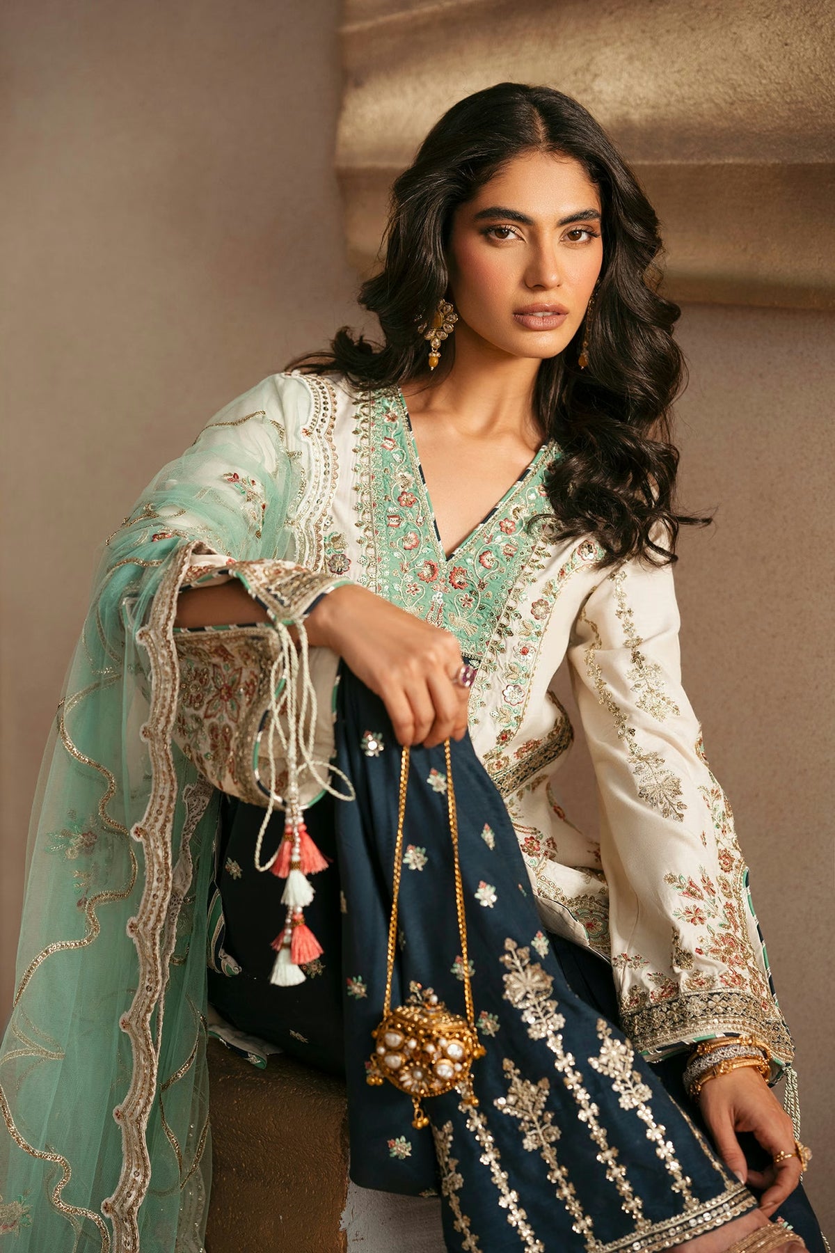 Ethnc Women Boutique '26 - EMBROIDERED SUIT | E1226/104/005