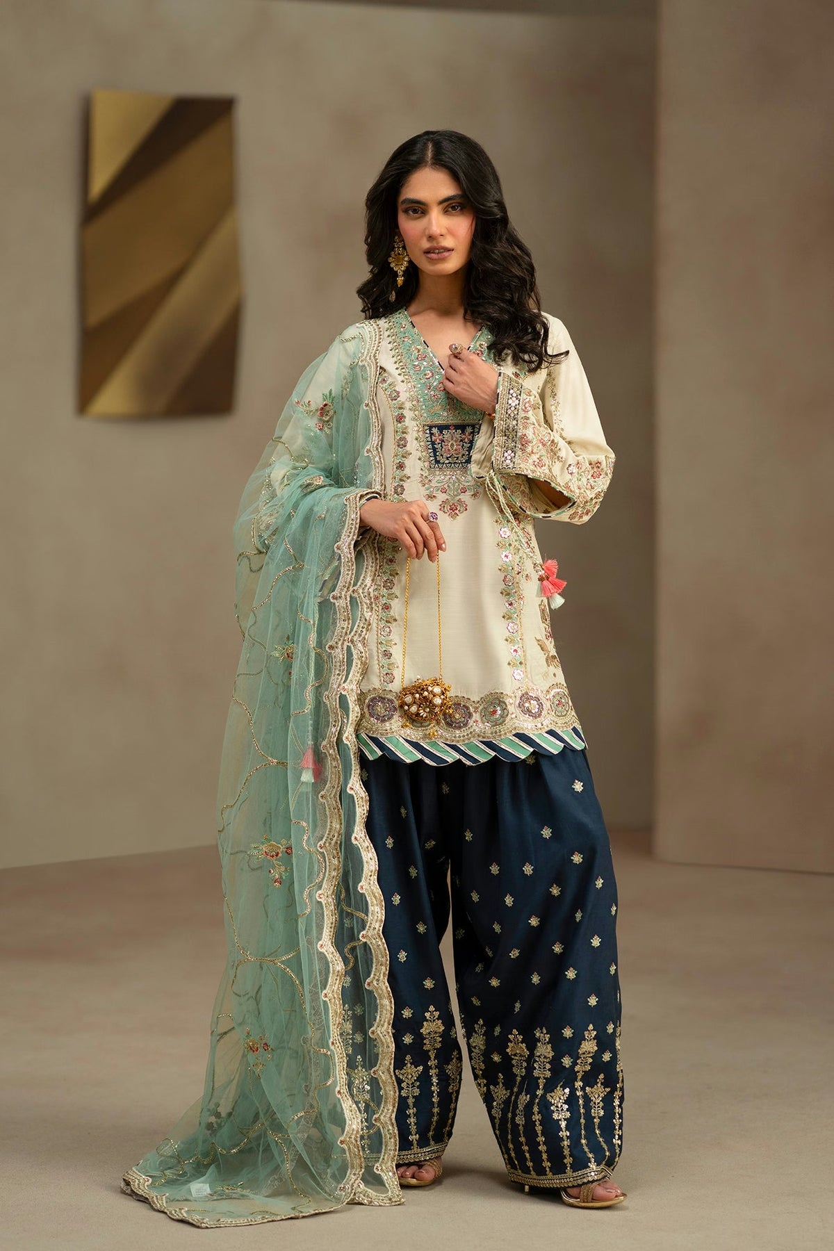 Ethnc Women Boutique '26 - EMBROIDERED SUIT | E1226/104/005