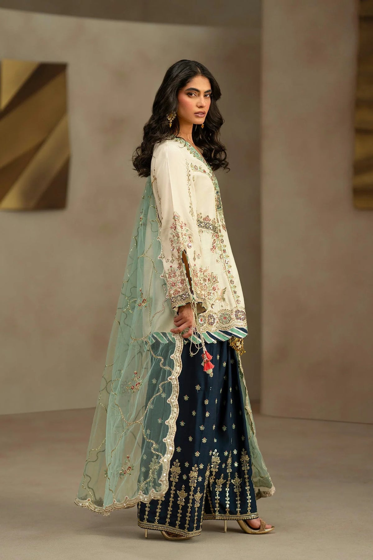 Ethnc Women Boutique '26 - EMBROIDERED SUIT | E1226/104/005