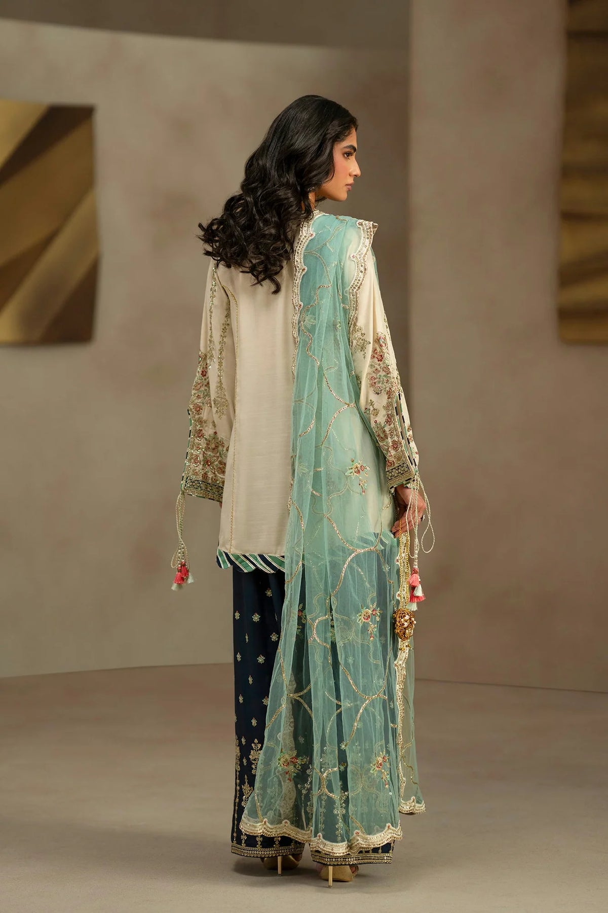 Ethnc Women Boutique '26 - EMBROIDERED SUIT | E1226/104/005