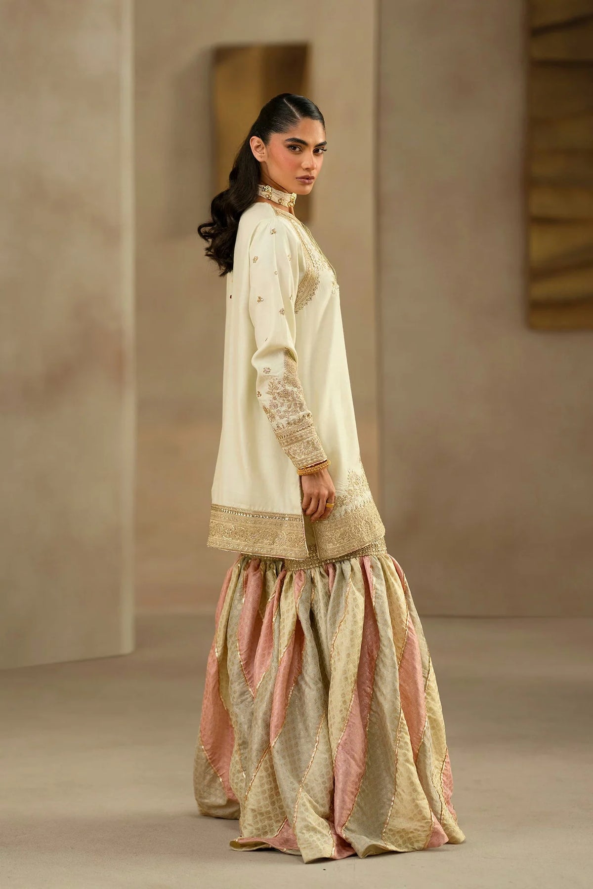 Ethnc Women Boutique '26 - EMBROIDERED SUIT | E1232-104-115