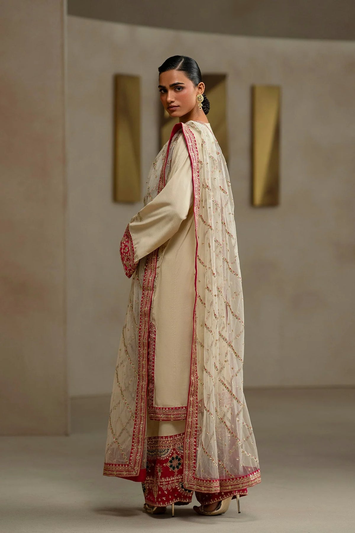 Ethnc Women Boutique '26 - EMBROIDERED SUIT | E1239-104-004