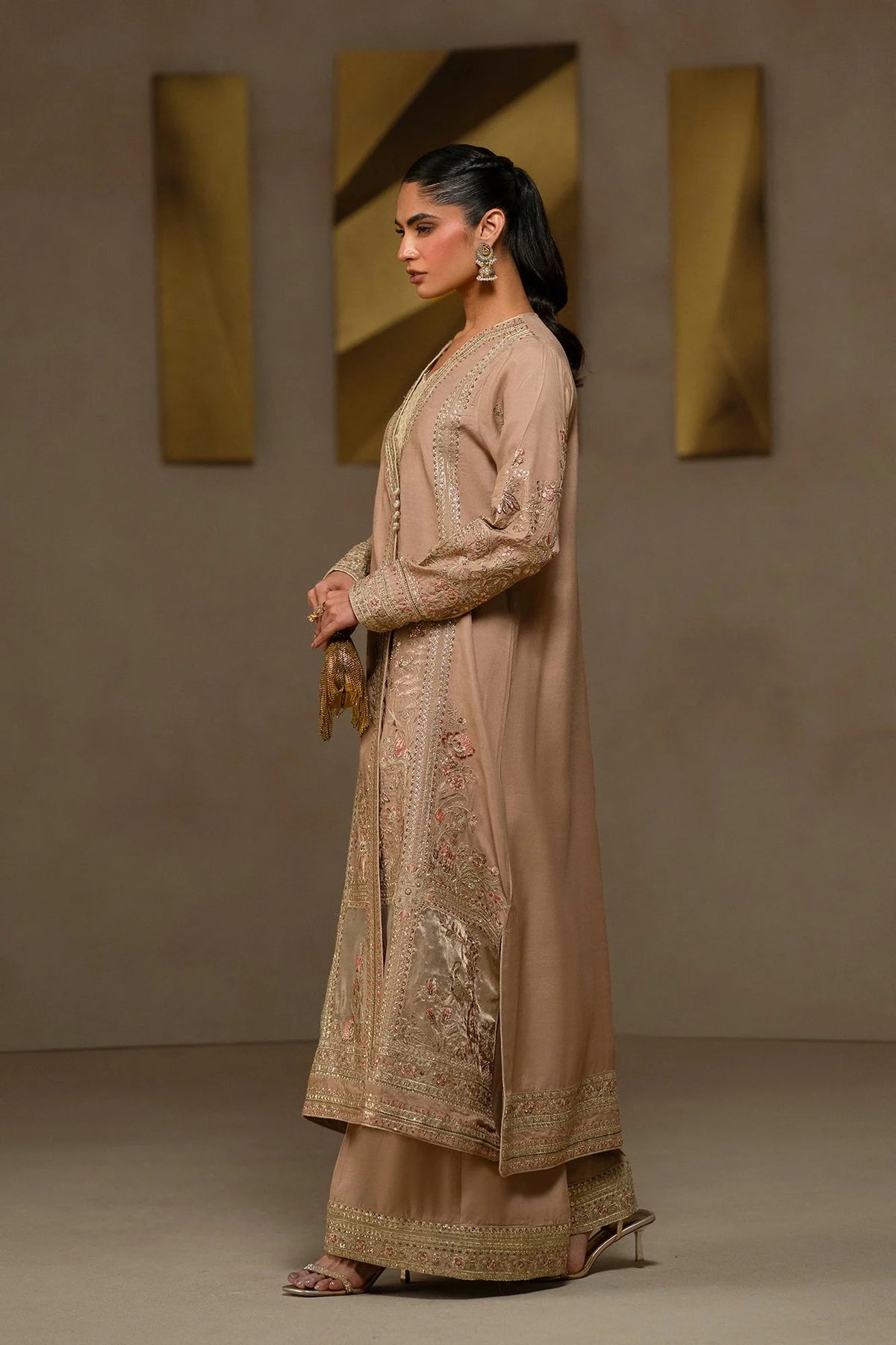 Ethnc Women Boutique '26 - EMBROIDERED SUIT | E1250-104-806