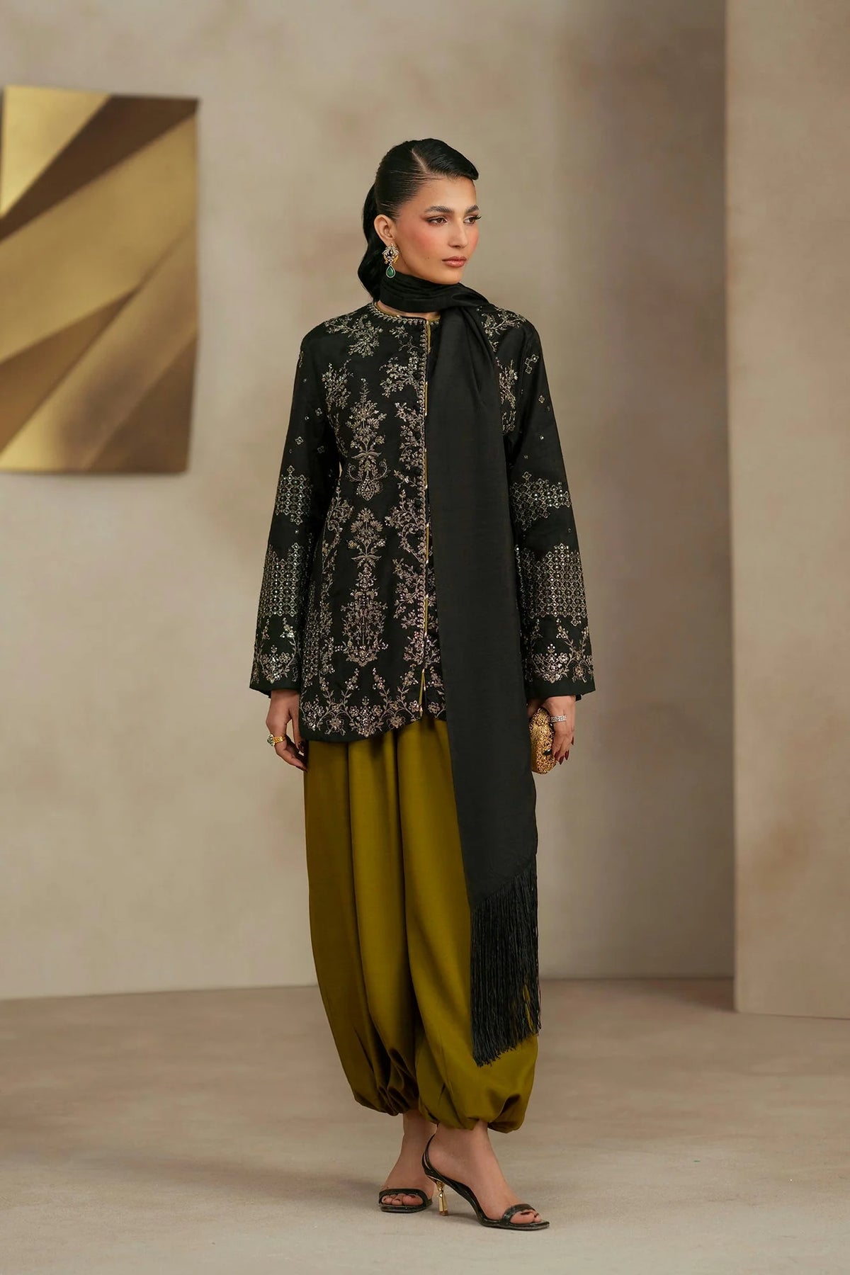 Ethnc Women Boutique '26 - EMBROIDERED SUIT | E1274-104-901