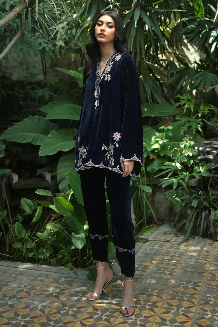 Sania Maskatiya Velvet Edit '26 - Dina