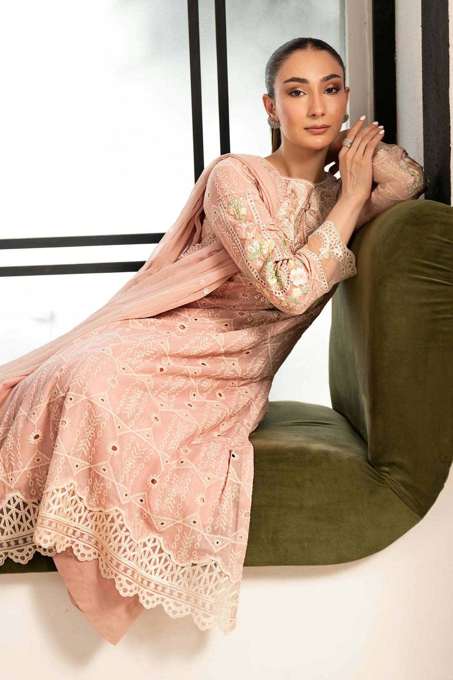Maria.B Desi Summer Pie '26 - 3 Piece Embroidered Lawn Suit | Dwa2680-esm-pnk