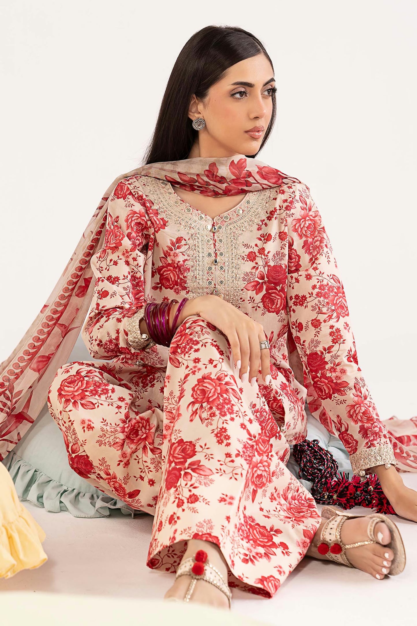 Maria.B Desi Summer Pie '26 - 3 Piece Embroidered Lawn Suit | Dwp63r1-esm-pnk