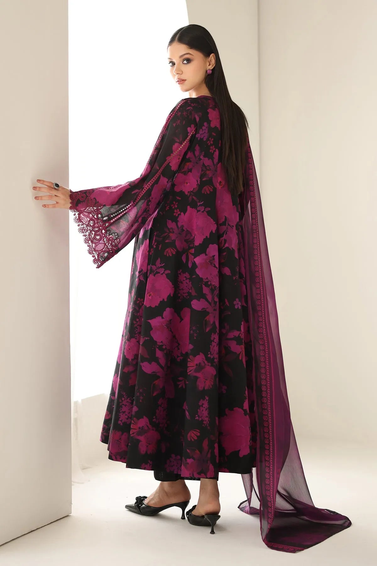 Baroque Summer RTW '26 - Embroidered Lawn F-4174