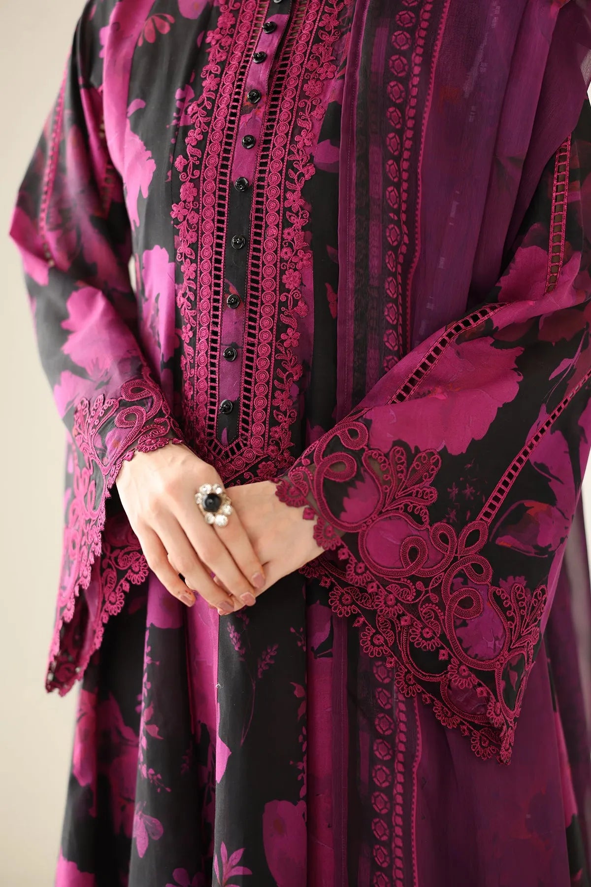 Baroque Summer RTW '26 - Embroidered Lawn F-4174
