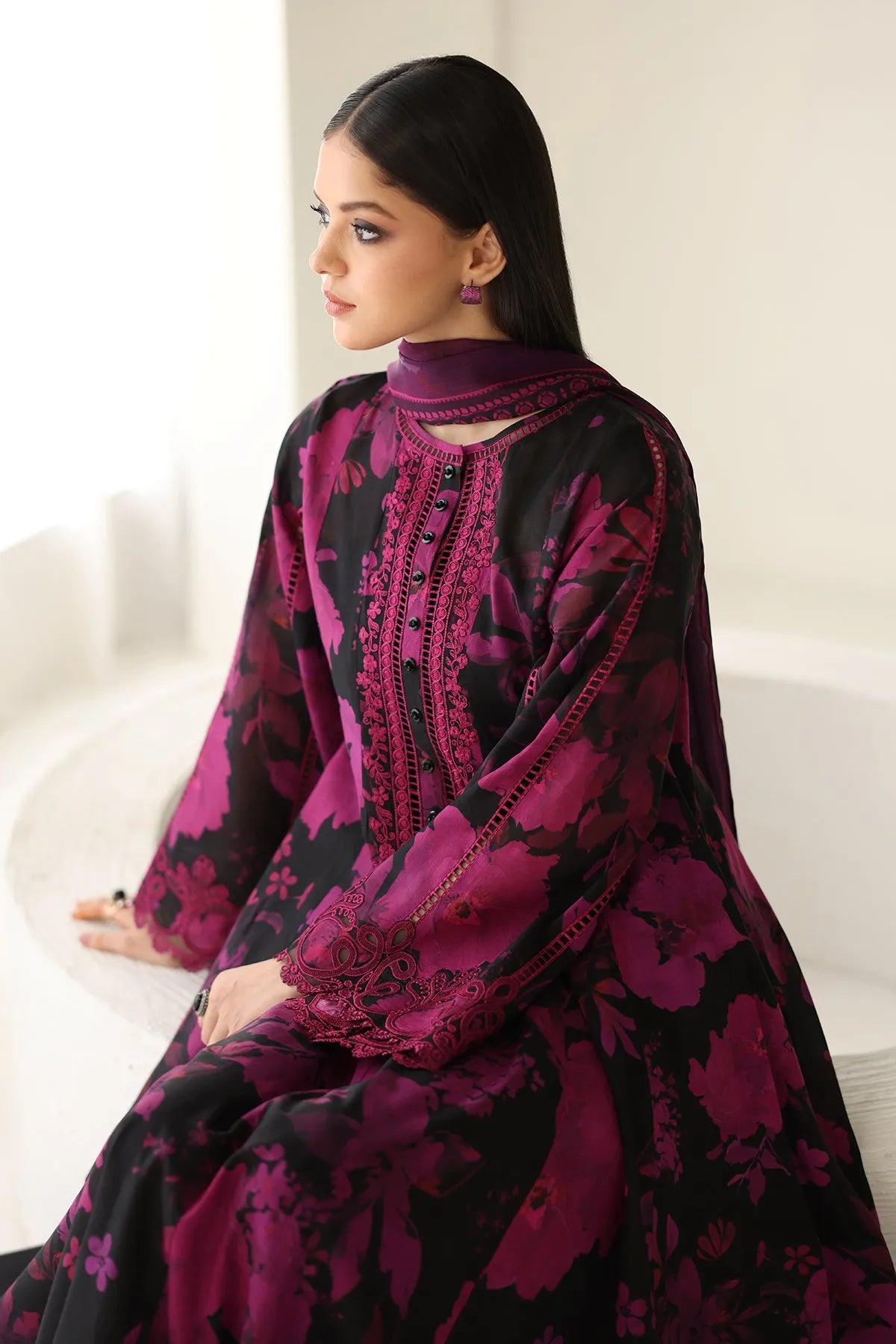 Baroque Summer RTW '26 - Embroidered Lawn F-4174