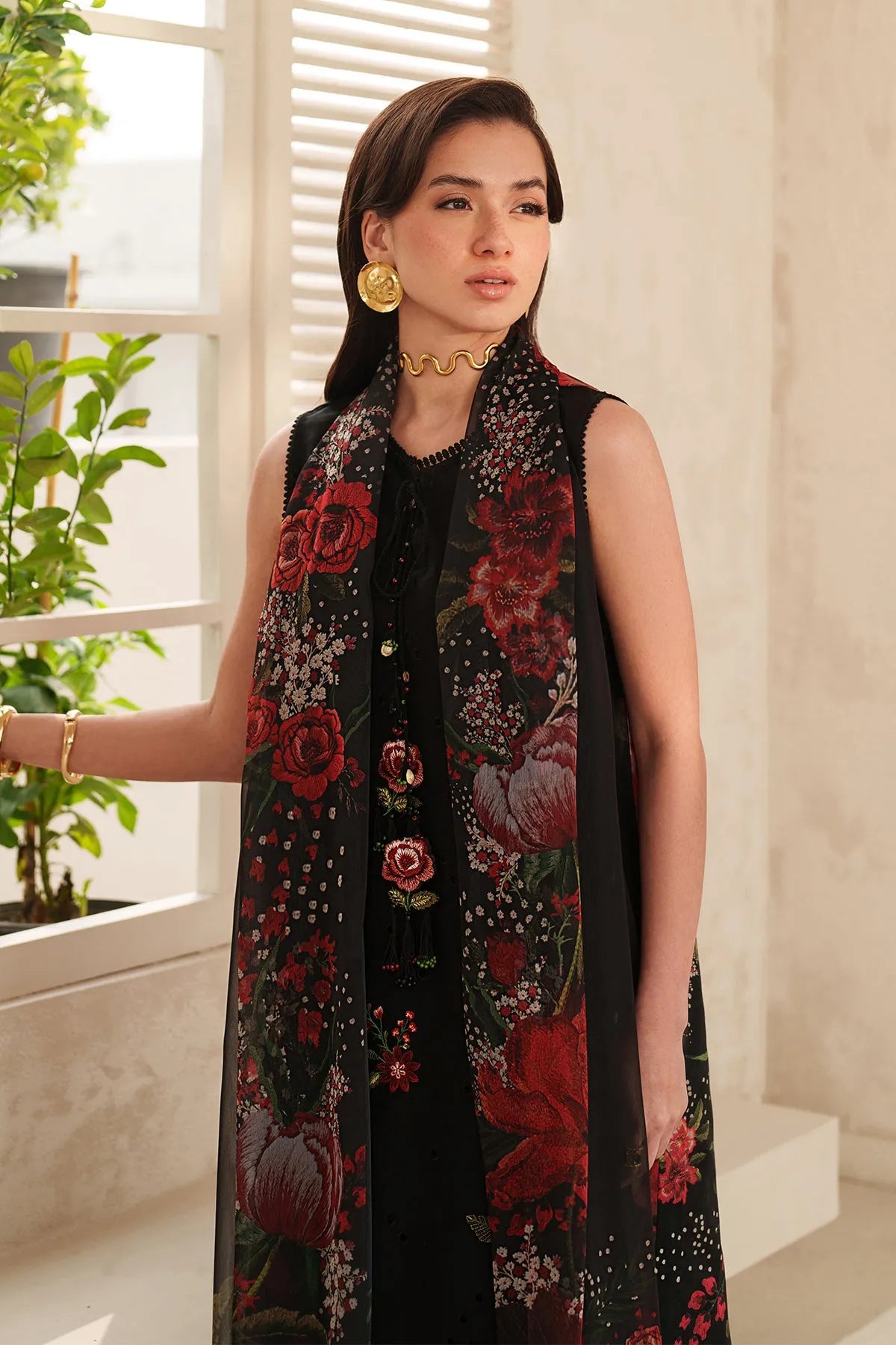 Baroque Summer RTW '26 - Embroidered Lawn F-4399