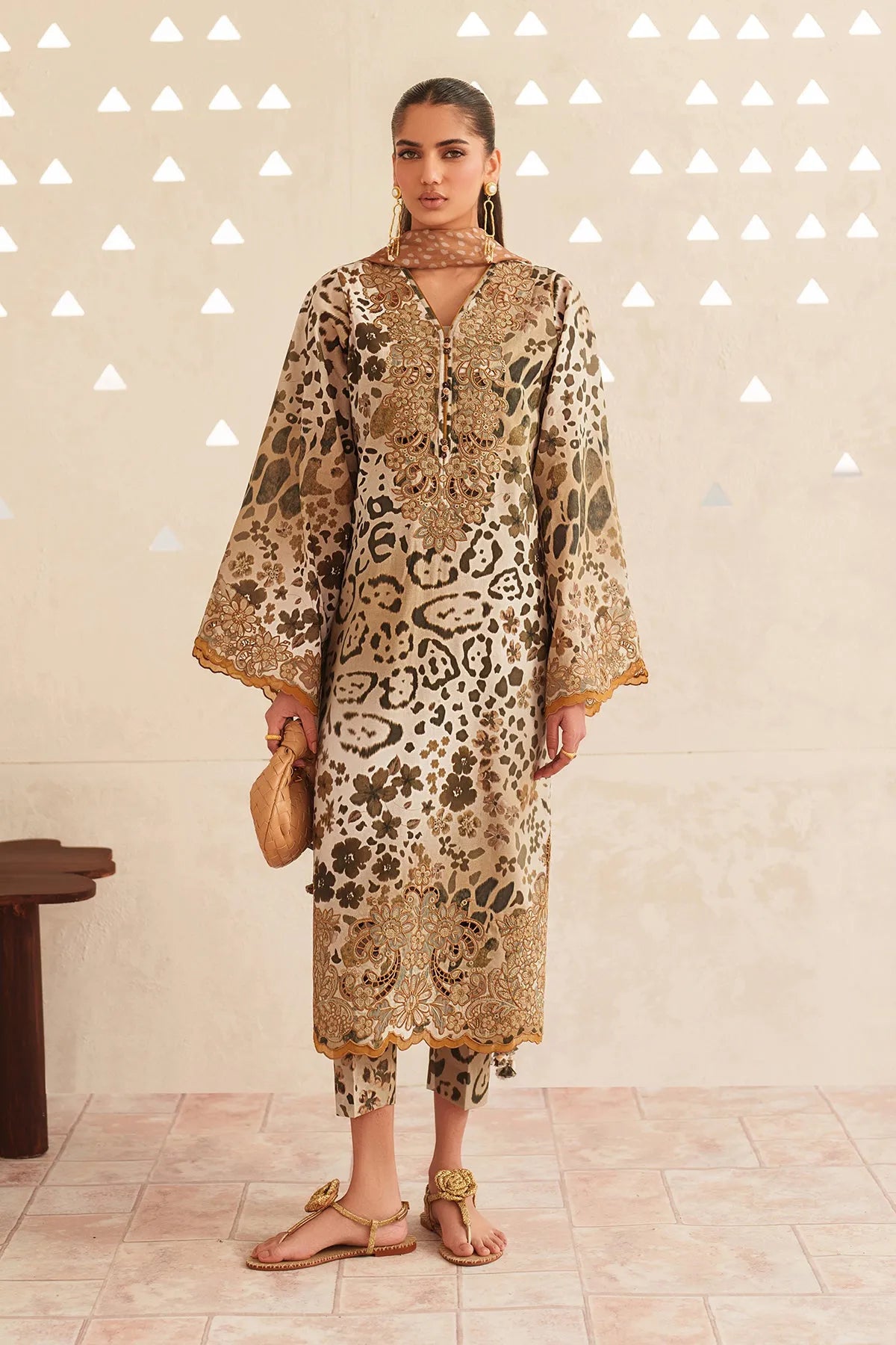 Baroque Summer RTW '26 - Embroidered Lawn F-4408