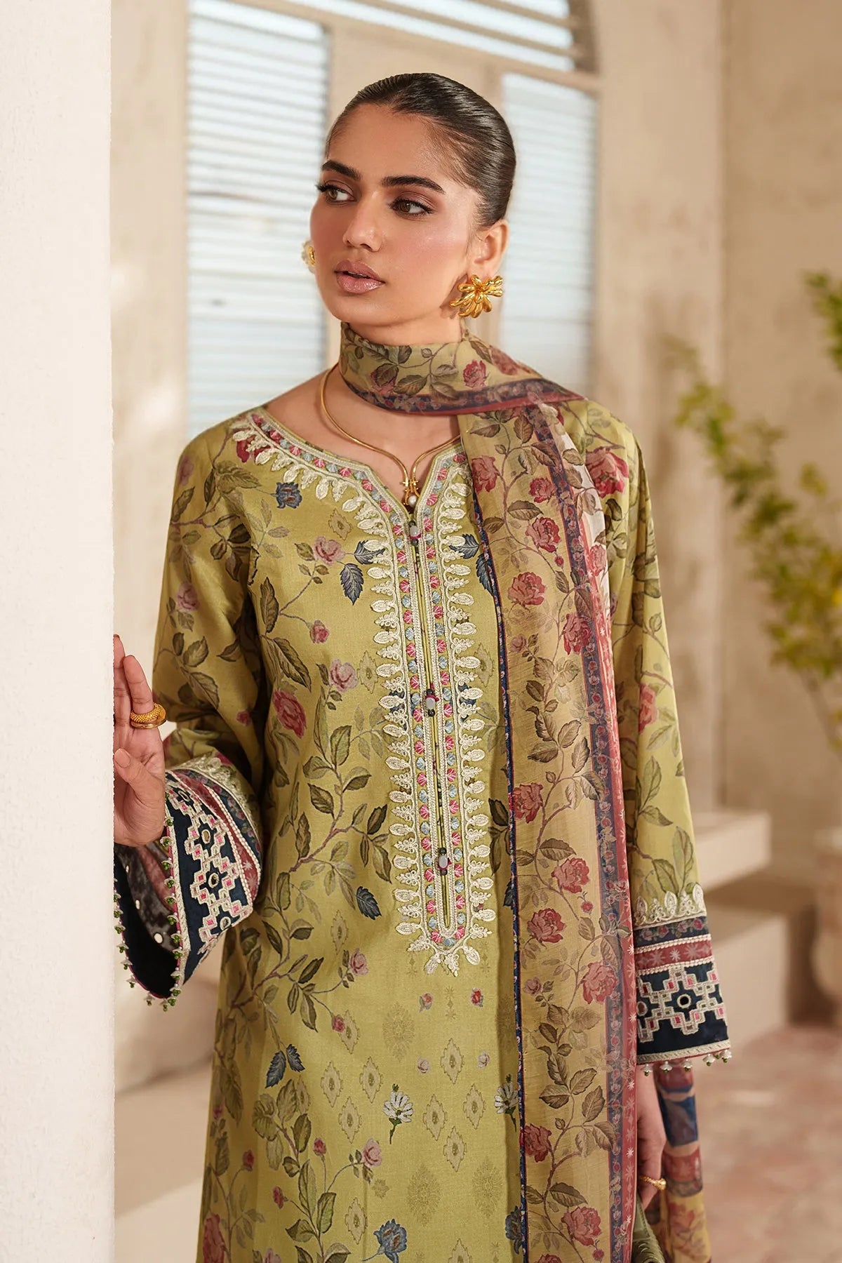 Baroque Summer RTW '26 - Embroidered Lawn F-4414