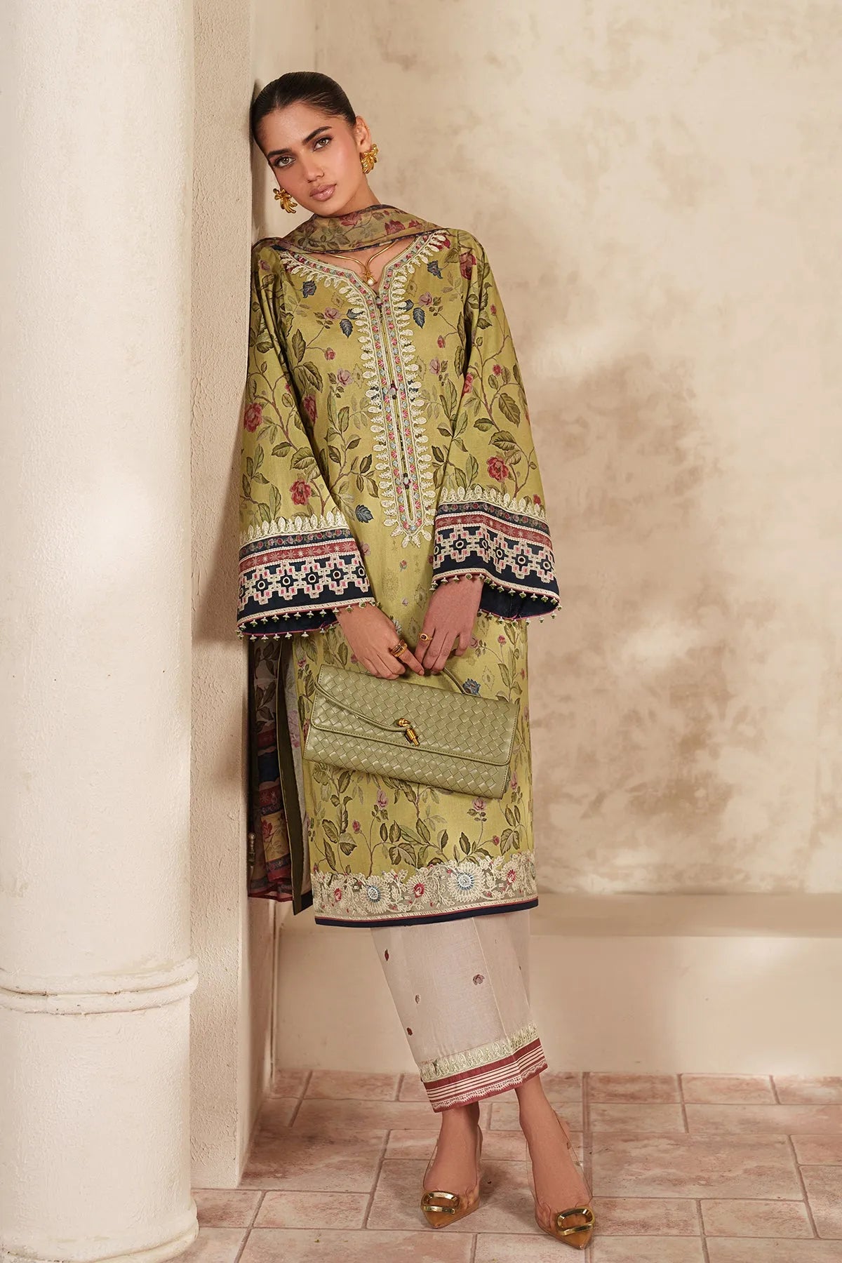 Baroque Summer RTW '26 - Embroidered Lawn F-4414