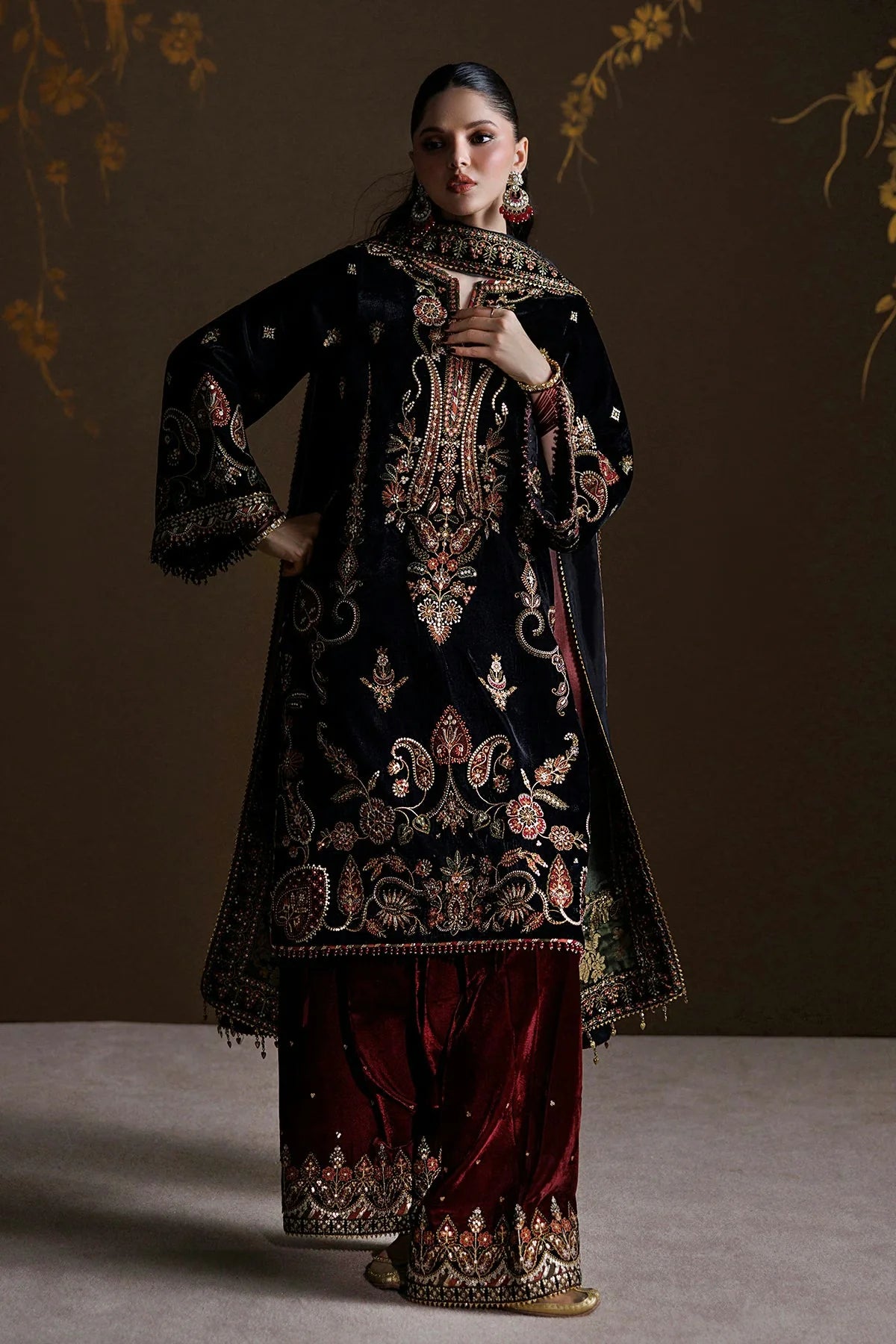 Baroque Unstitched Velvet '26 - EMBROIDERED VELVET F-4547
