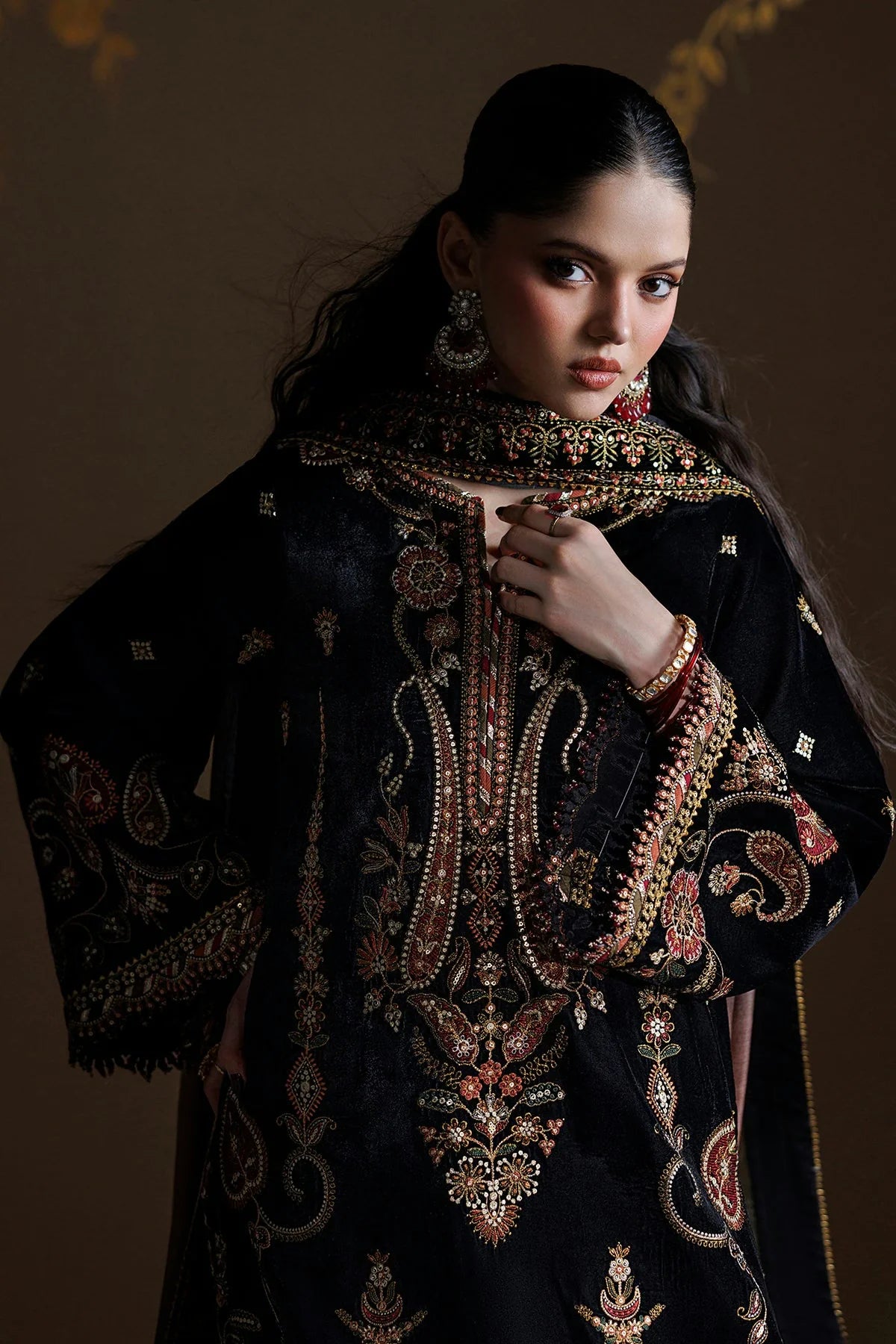 Baroque Unstitched Velvet '26 - EMBROIDERED VELVET F-4547