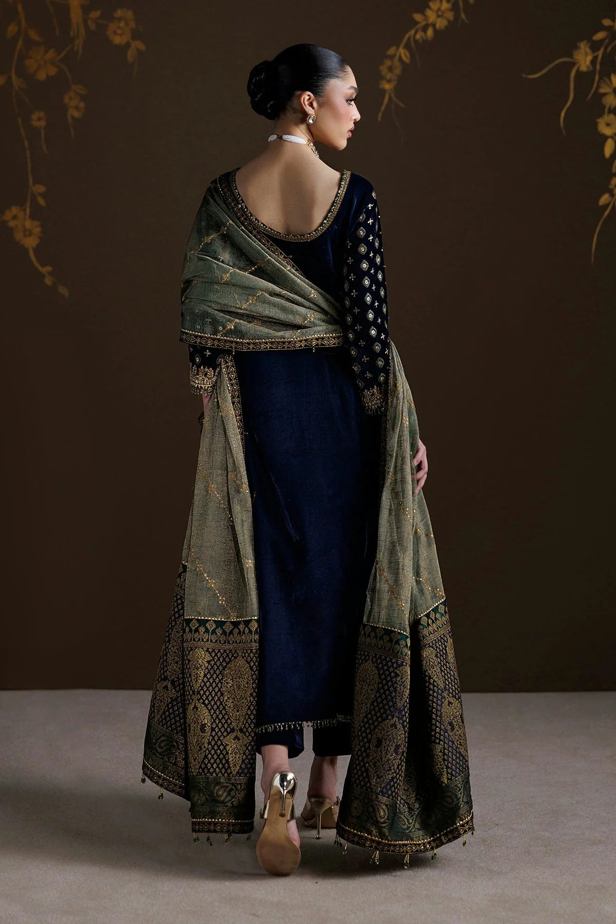 Baroque Unstitched Velvet '26 - EMBROIDERED VELVET F-4551