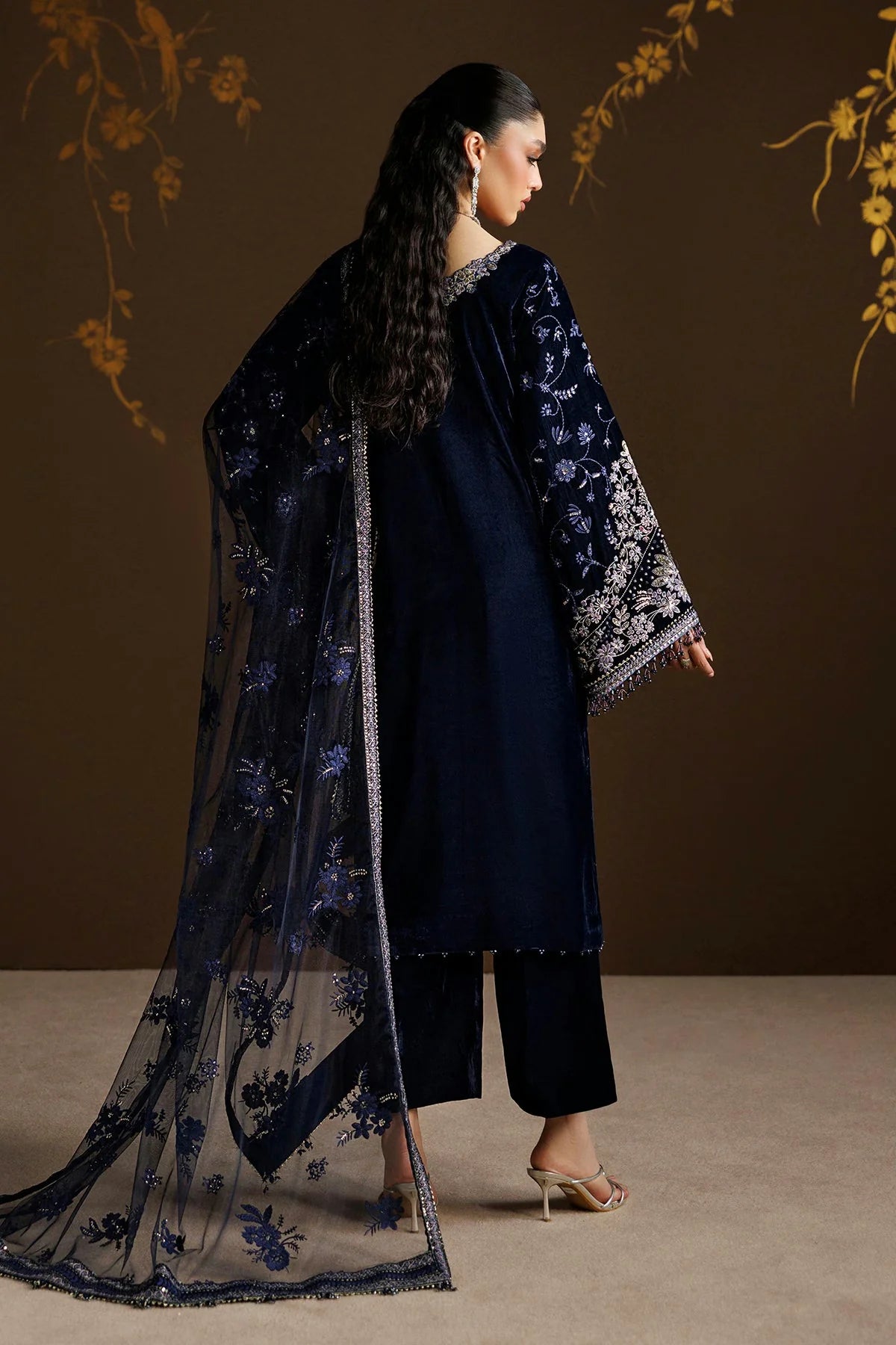 Baroque Unstitched Velvet '26 - EMBROIDERED VELVET F-4555