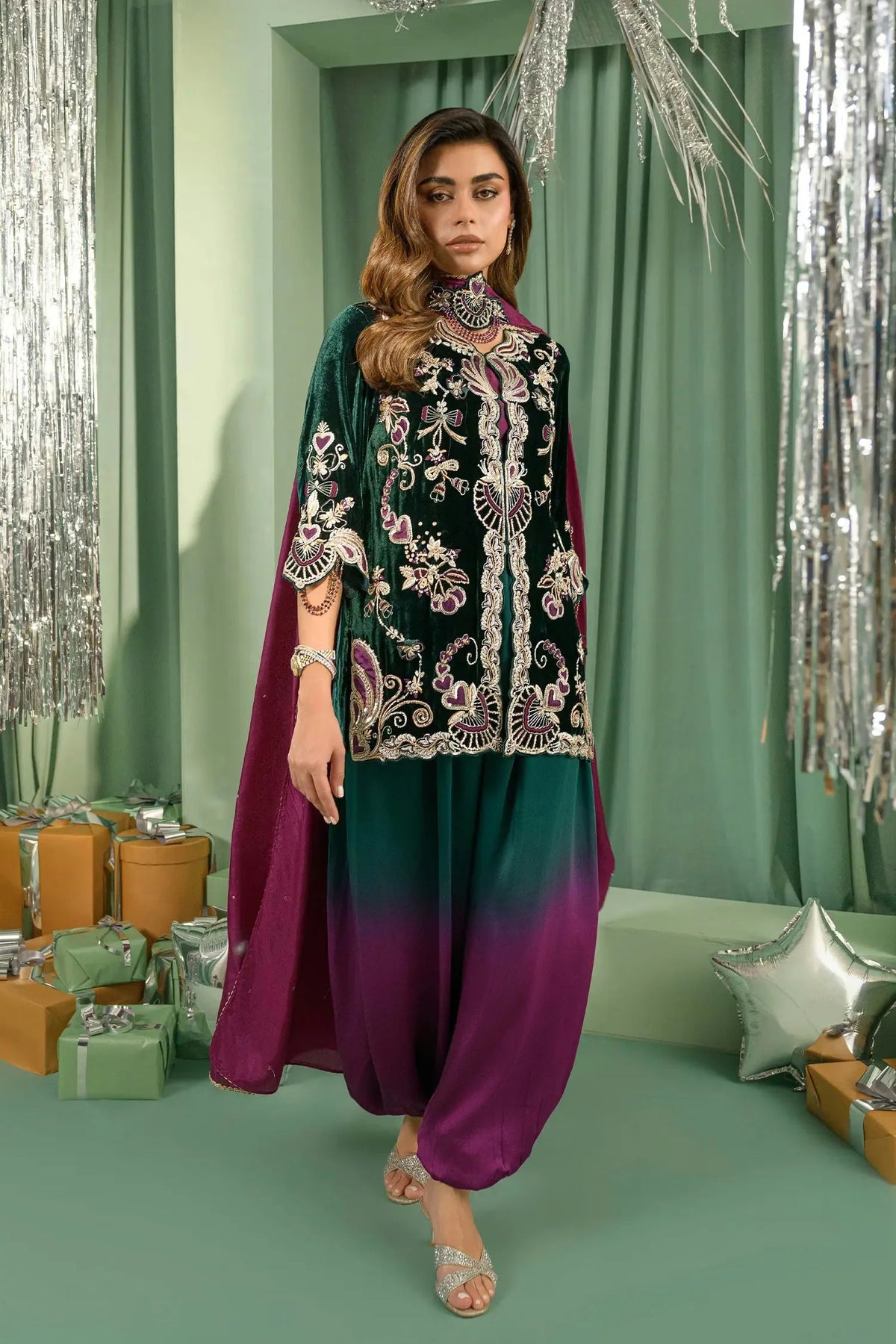 Flairs Studio Lustre The Velvet Glow '26 - Emerald Eclair