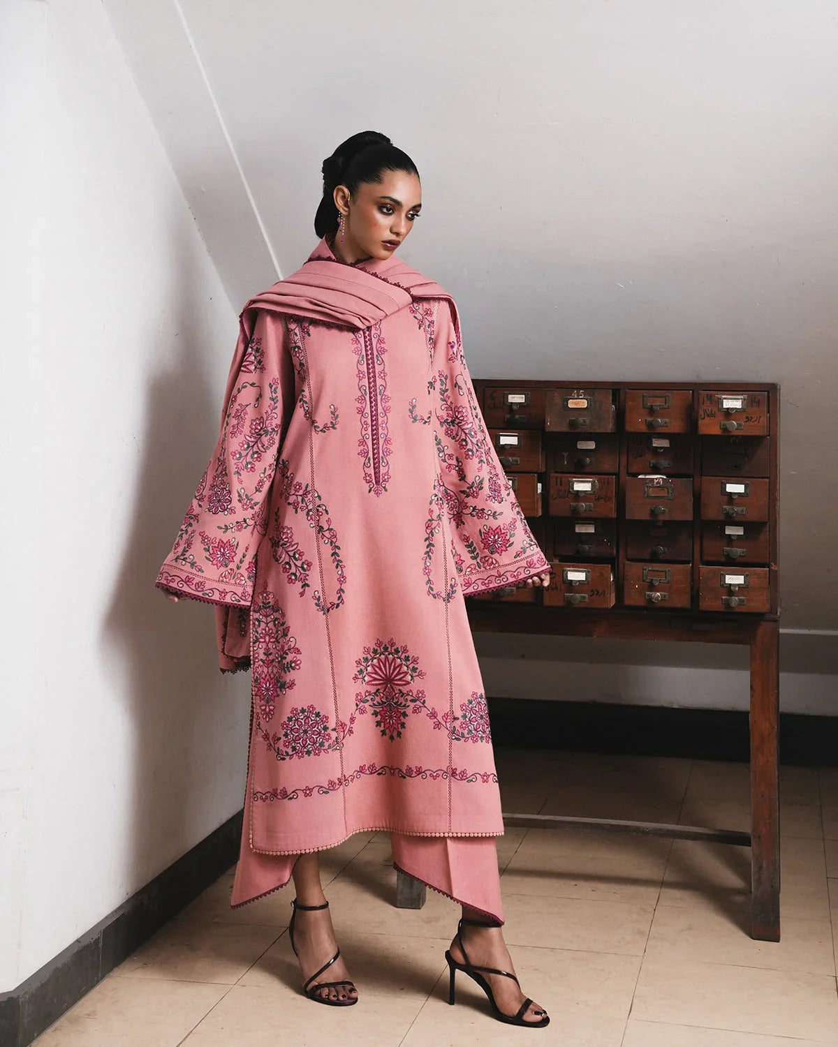 Jugnu Karandi AW '26 Edit l - Dahlia