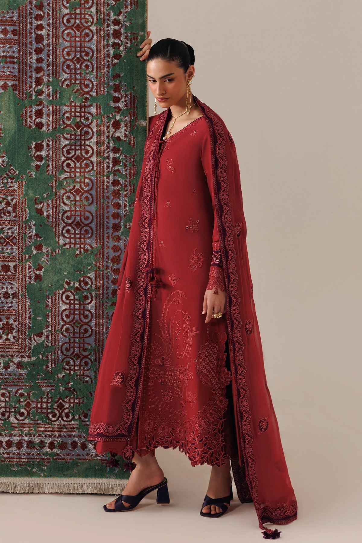 QLW-03 ZAIRA Qalamkar - Qline Linen '26