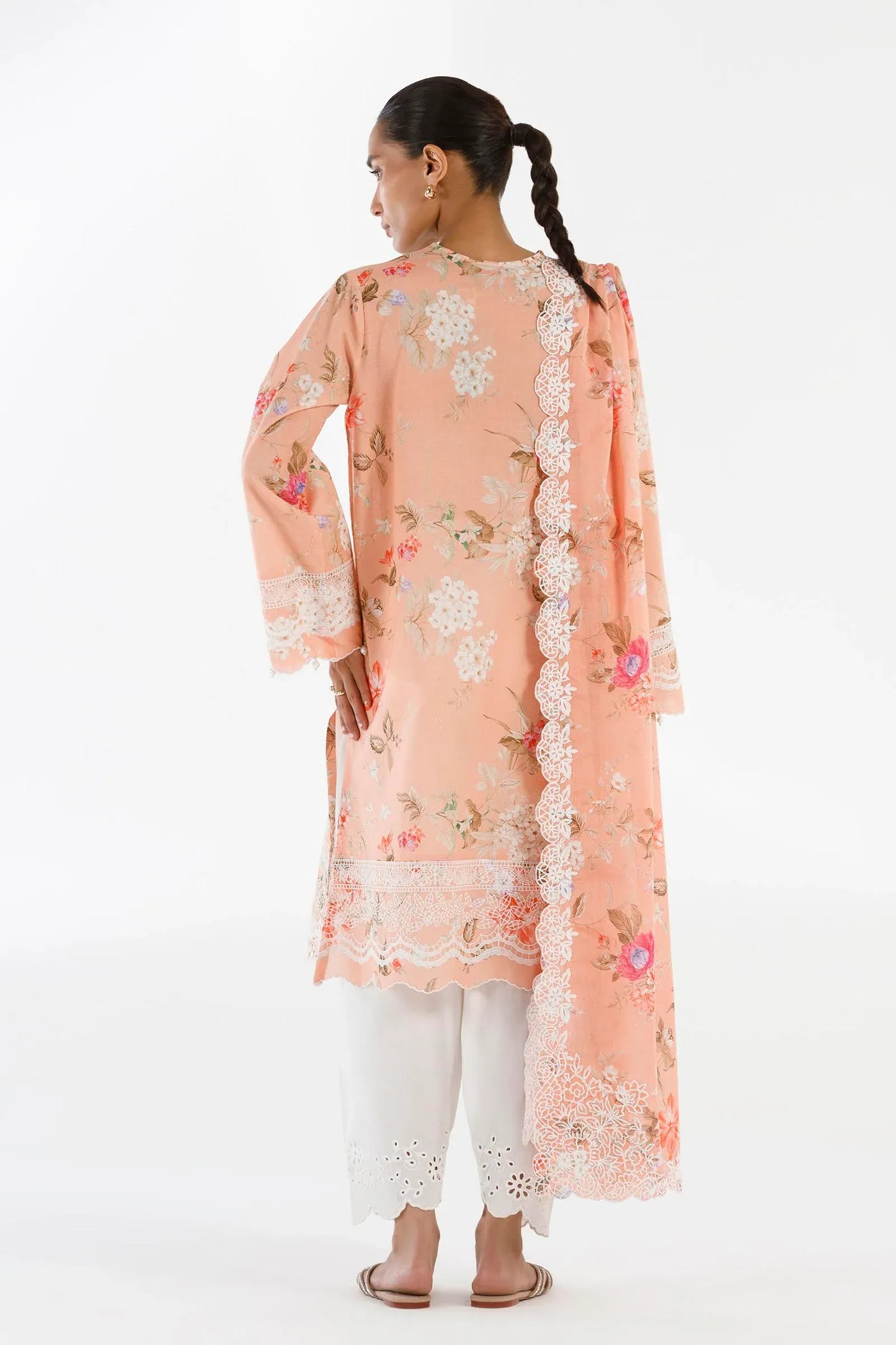 Sana Safinaz Eid Edit '26 - Stitched Embroidered Lawn Suit | Ss26sge425p3
